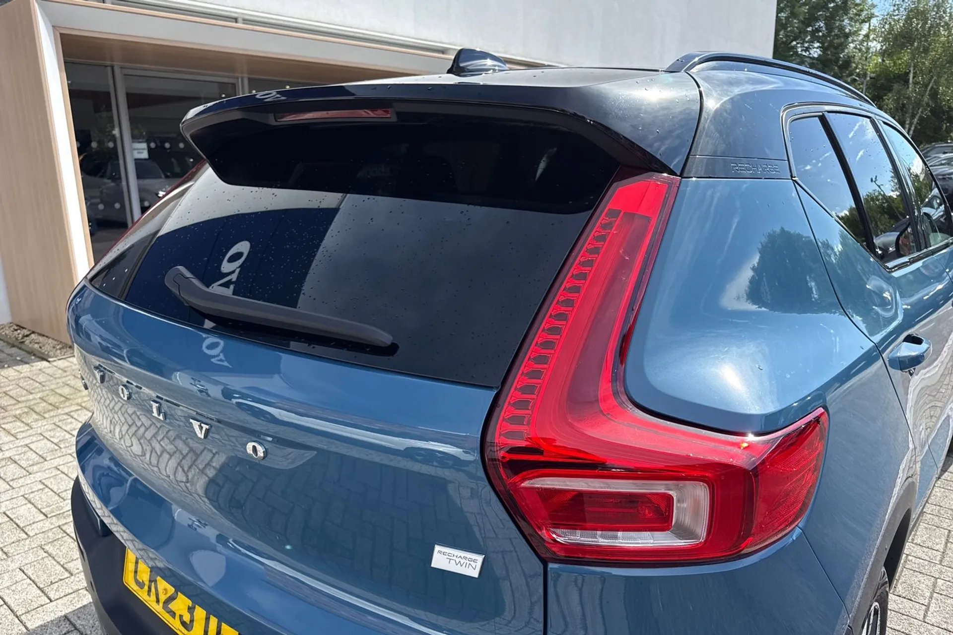 Volvo XC40 thumbnail image number 16