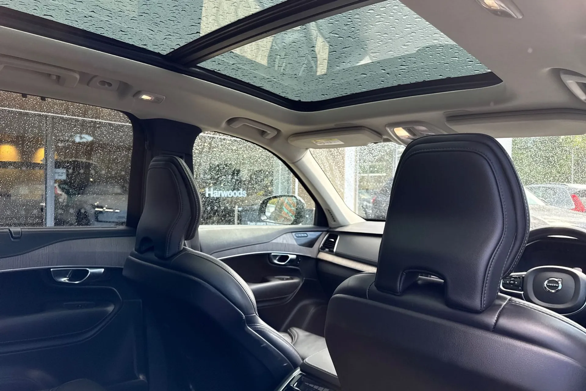 Volvo XC90 thumbnail image number 26