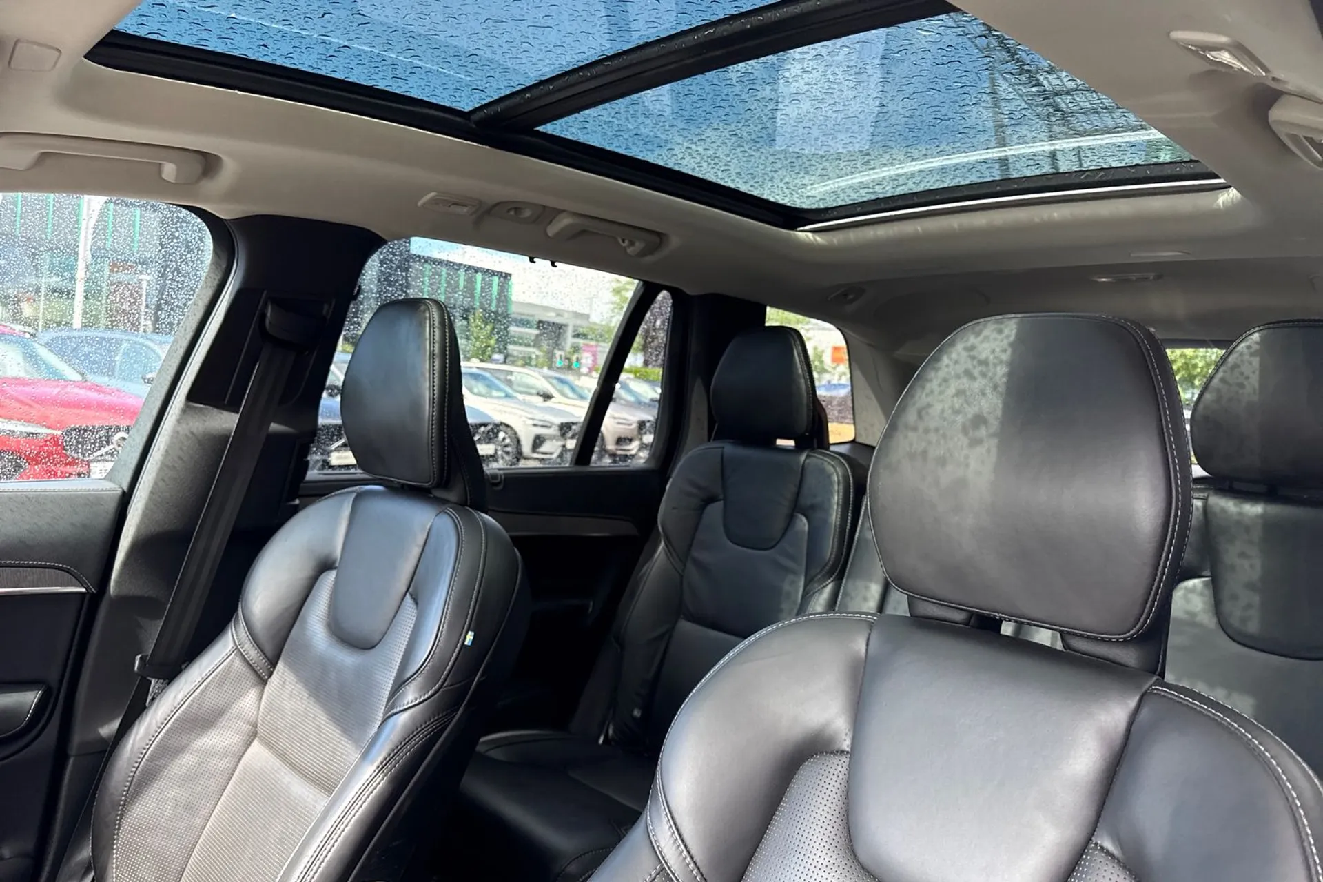 Volvo XC90 thumbnail image number 31