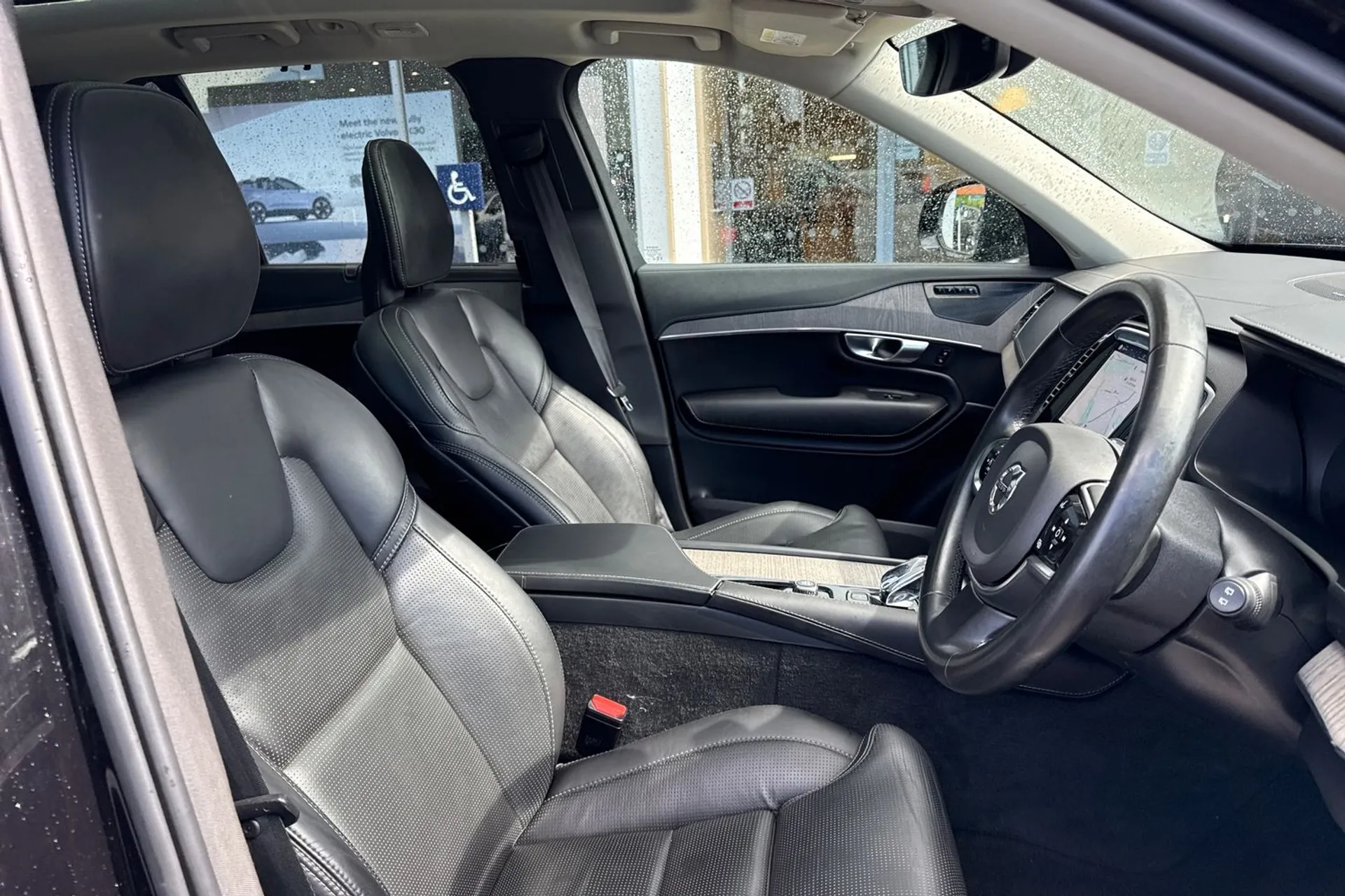 Volvo XC90 thumbnail image number 28