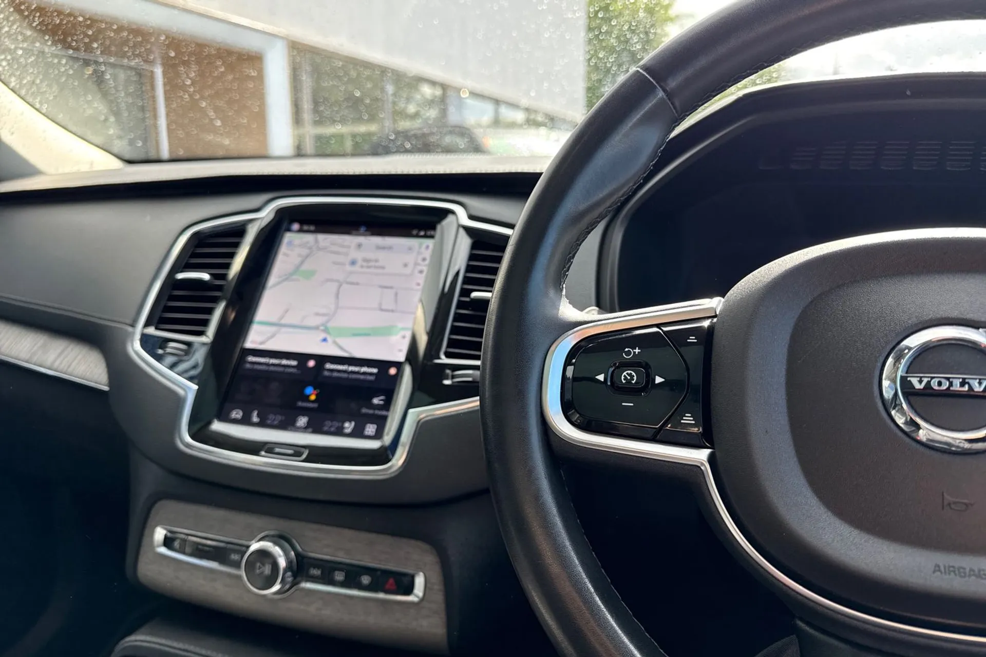 Volvo XC90 thumbnail image number 38