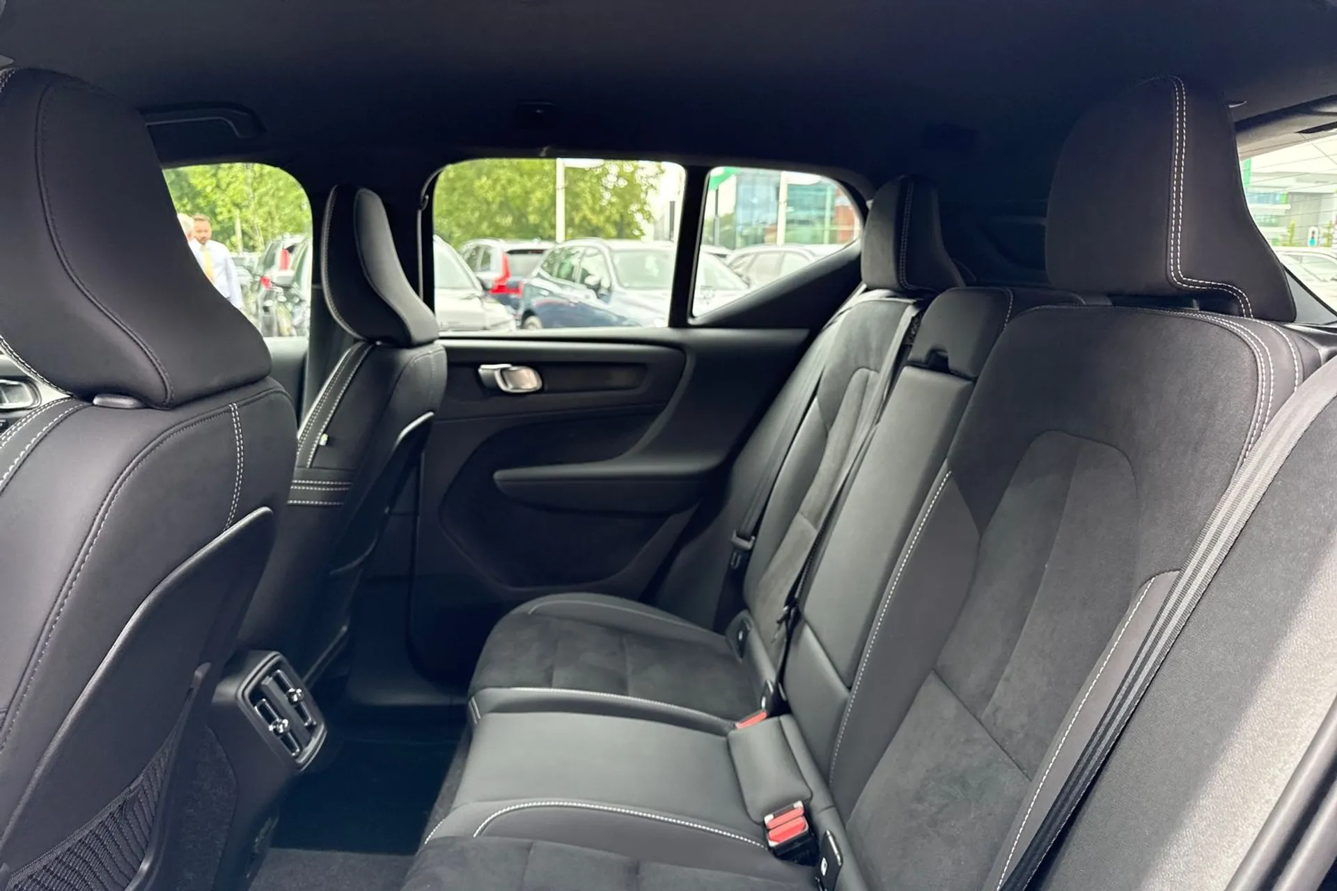 Volvo XC40 thumbnail image number 30