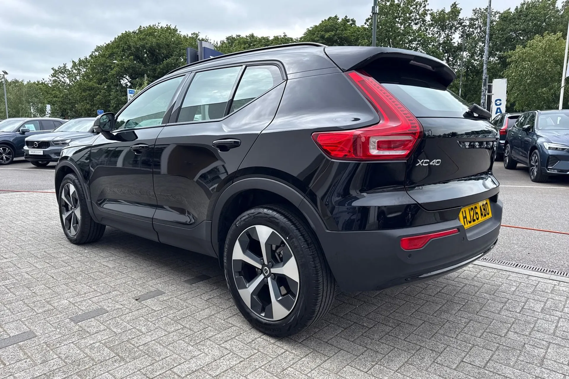 Volvo XC40 thumbnail image number 10
