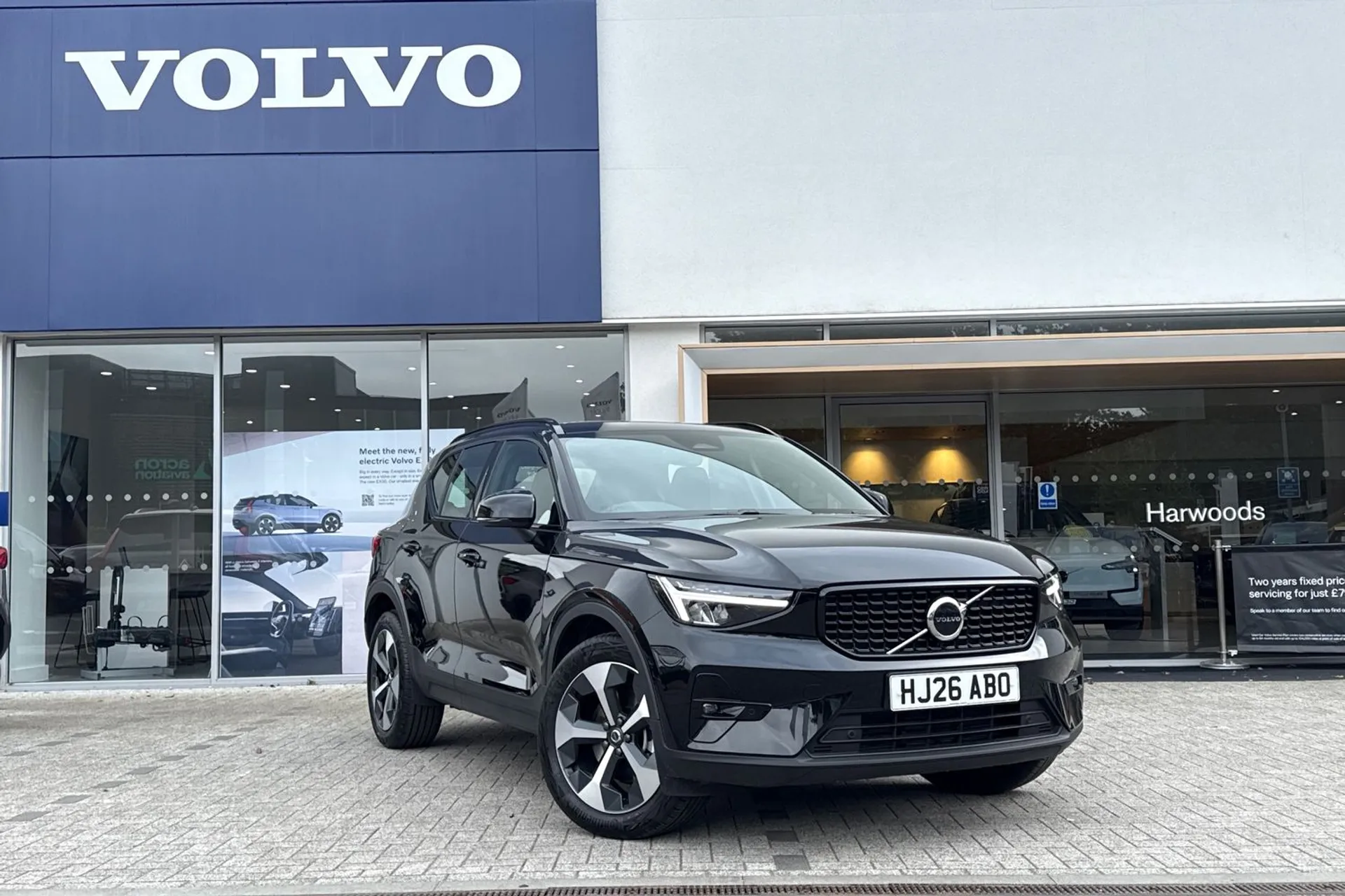 Volvo XC40 focused image