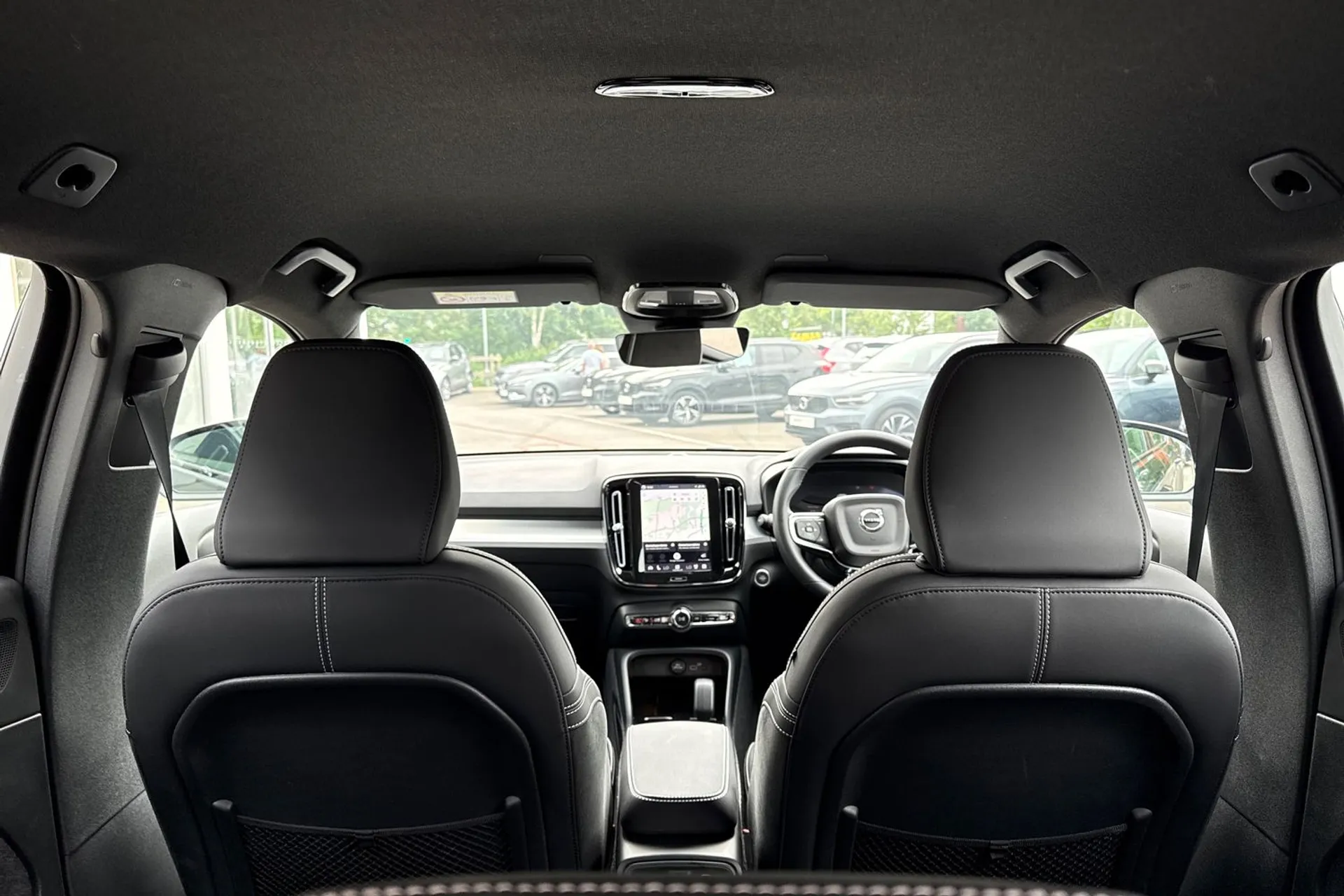 Volvo XC40 thumbnail image number 22