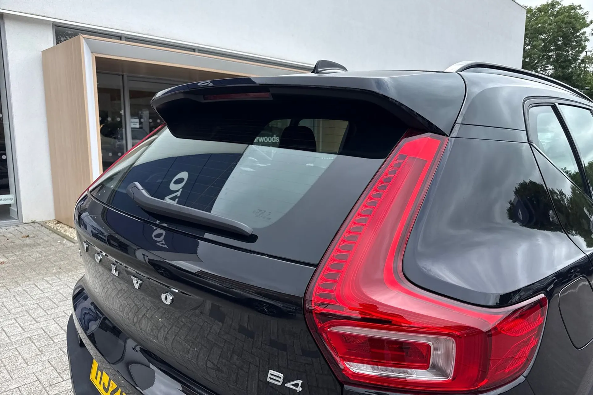 Volvo XC40 thumbnail image number 16