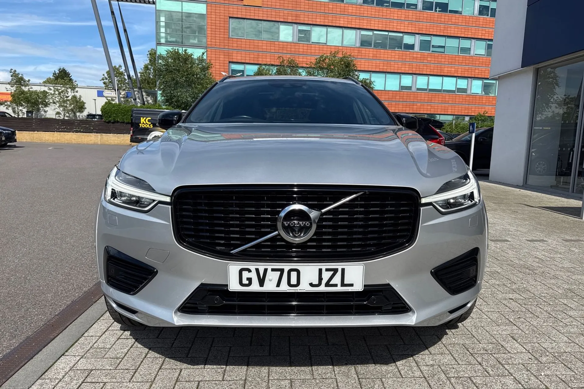 Volvo XC60 thumbnail image number 12