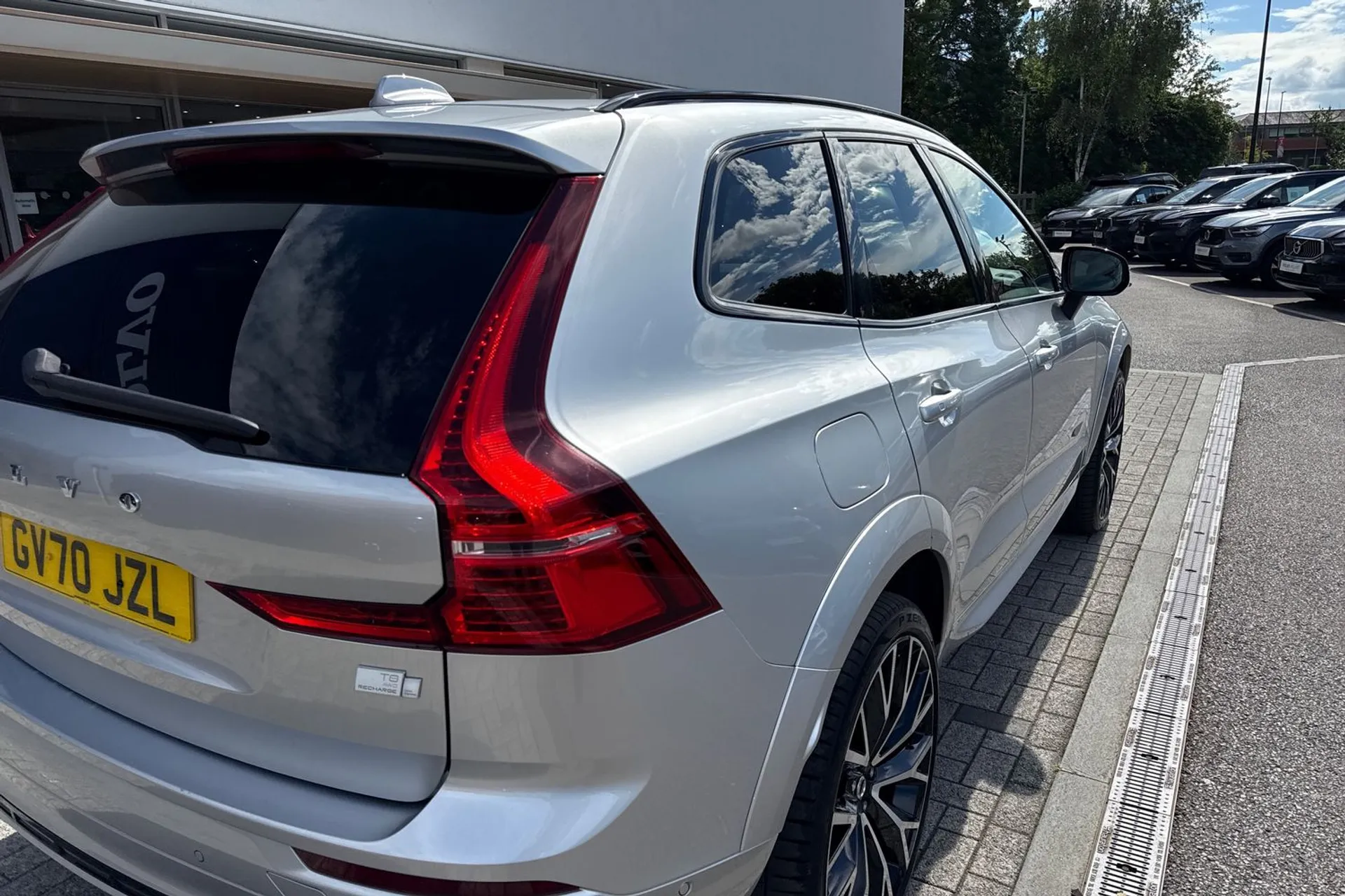 Volvo XC60 thumbnail image number 14