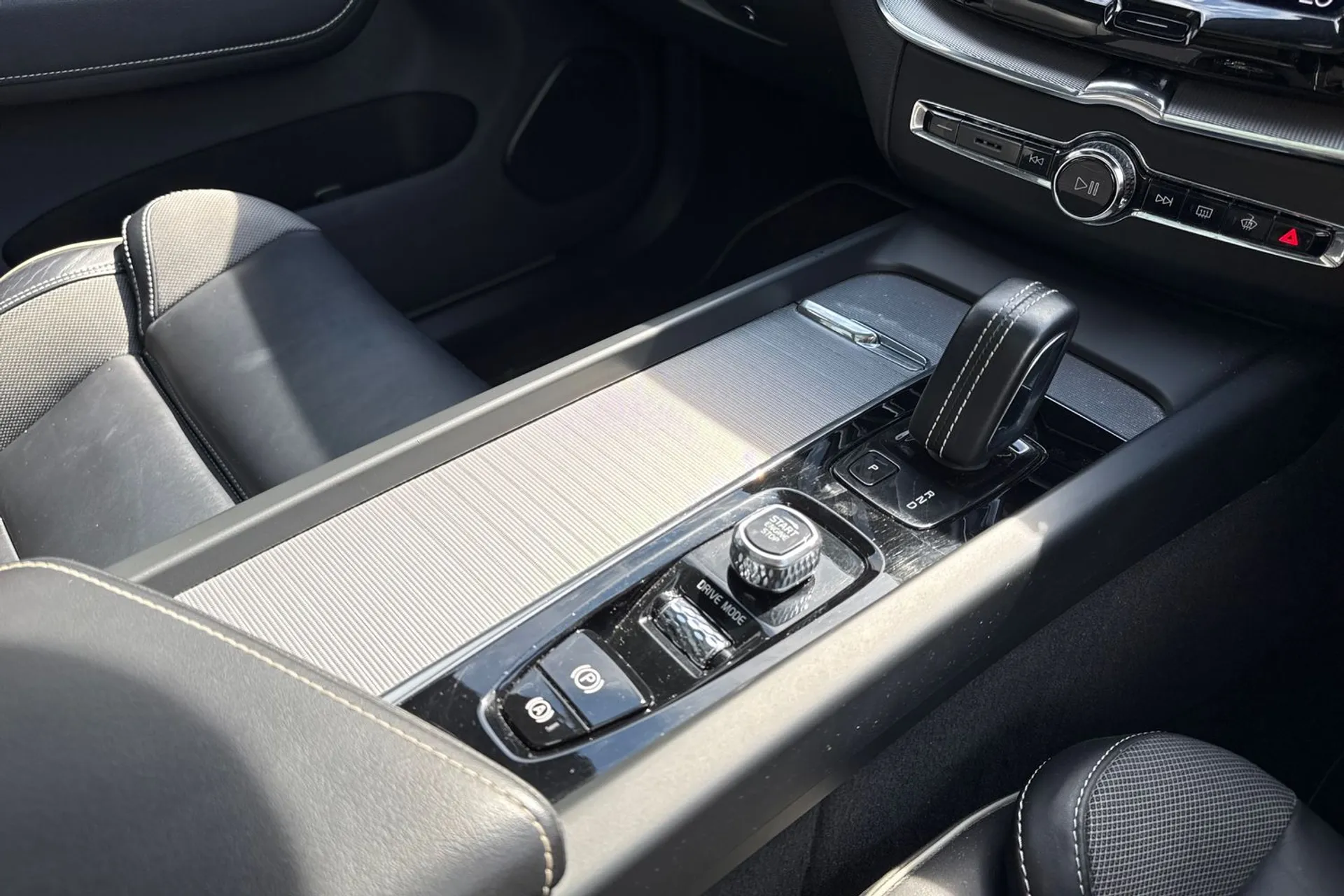 Volvo XC60 thumbnail image number 47