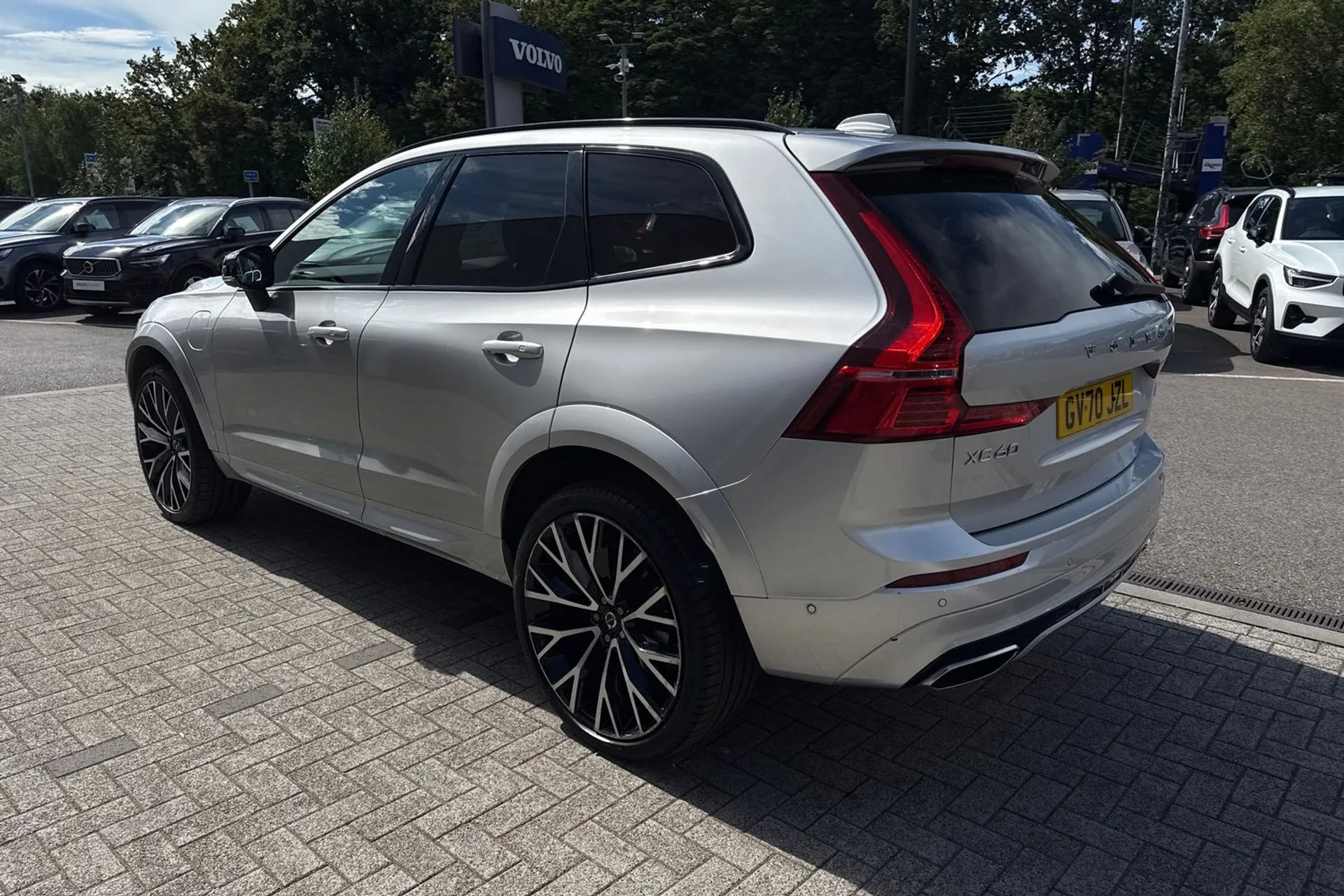 Volvo XC60 thumbnail image number 9