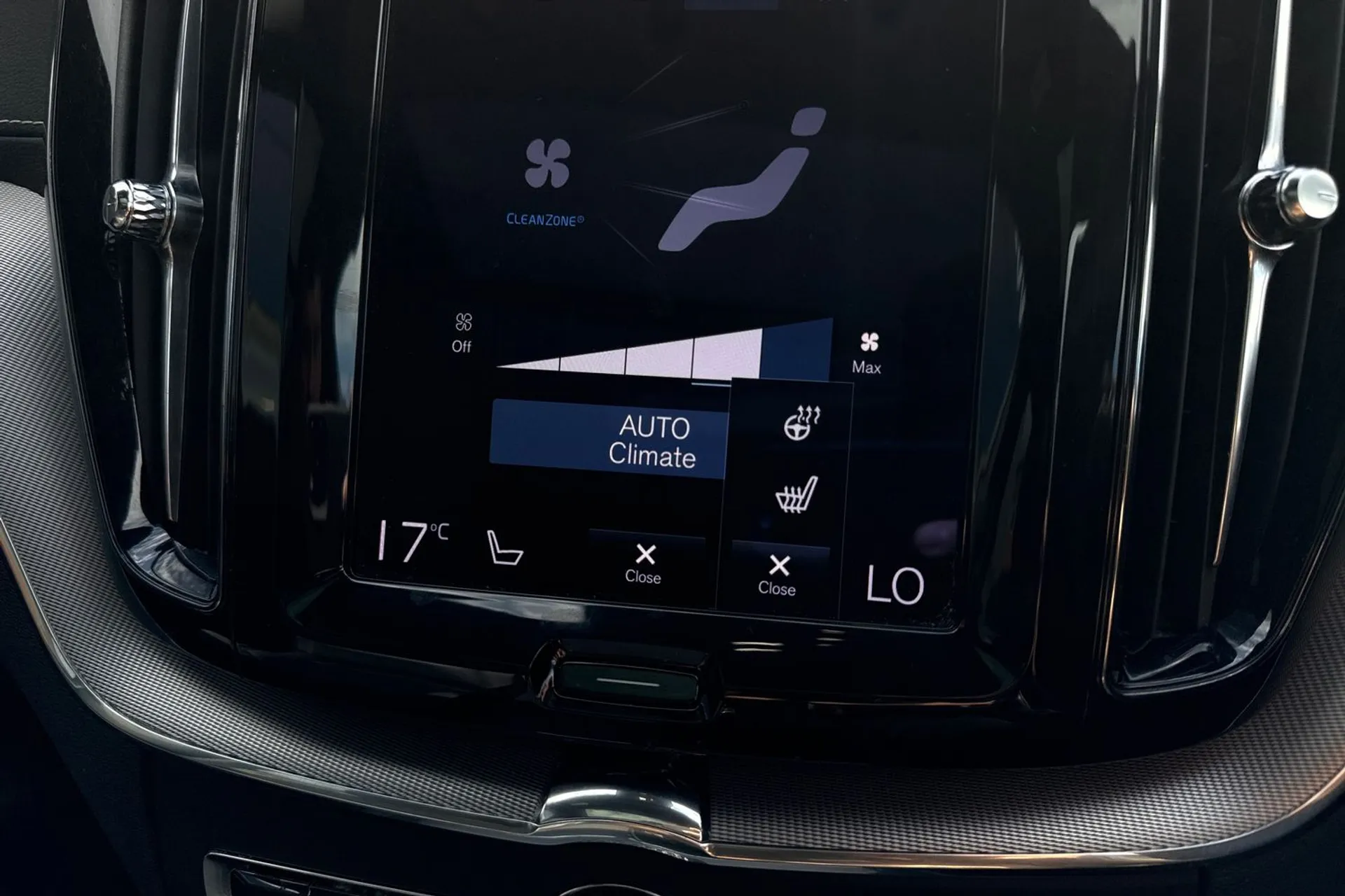 Volvo XC60 thumbnail image number 42