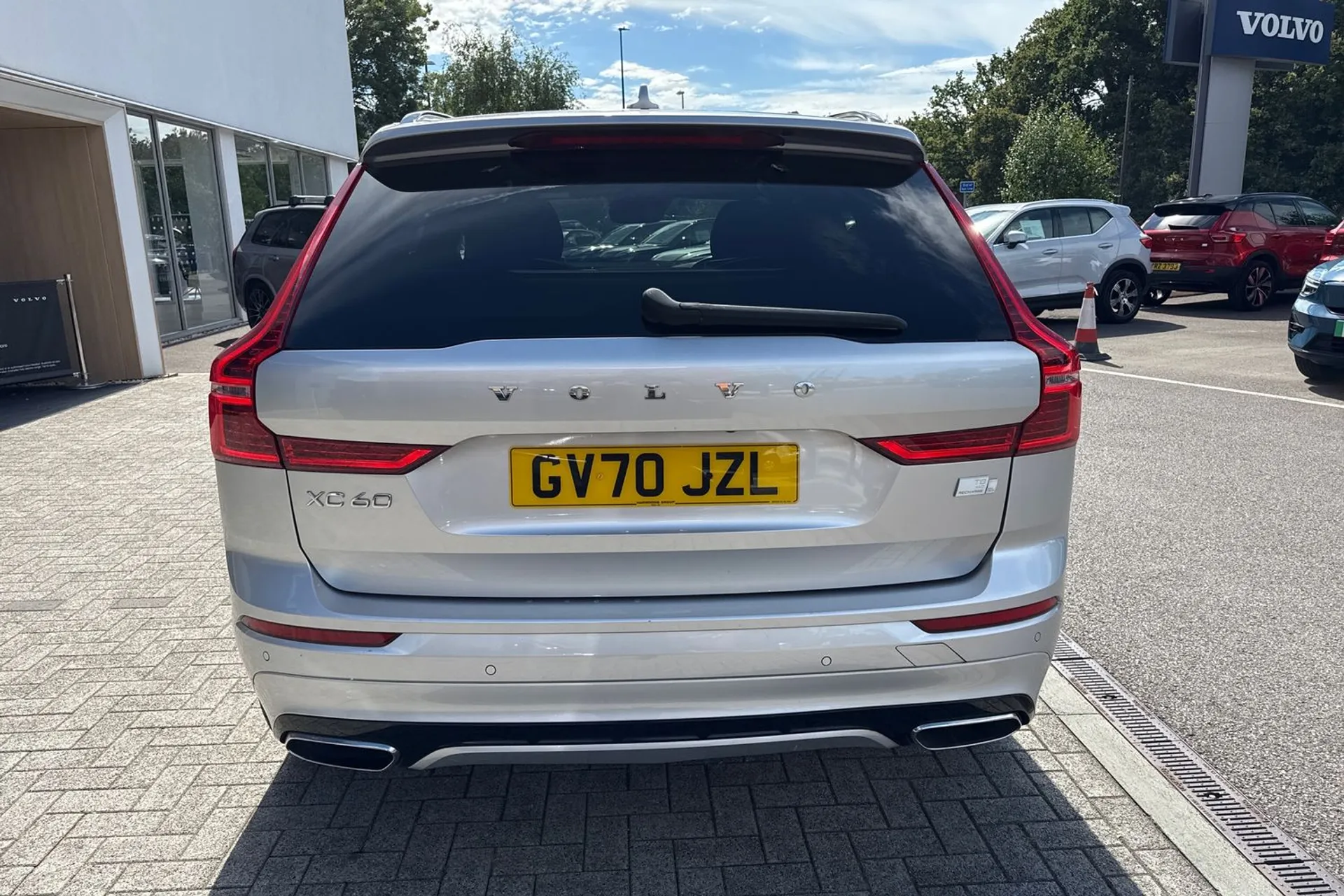 Volvo XC60 thumbnail image number 8