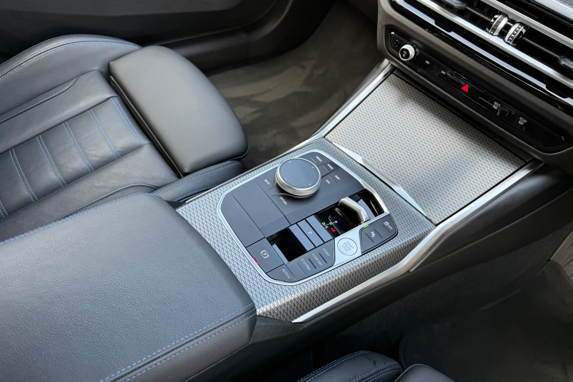 BMW 3 SERIES thumbnail image number 42