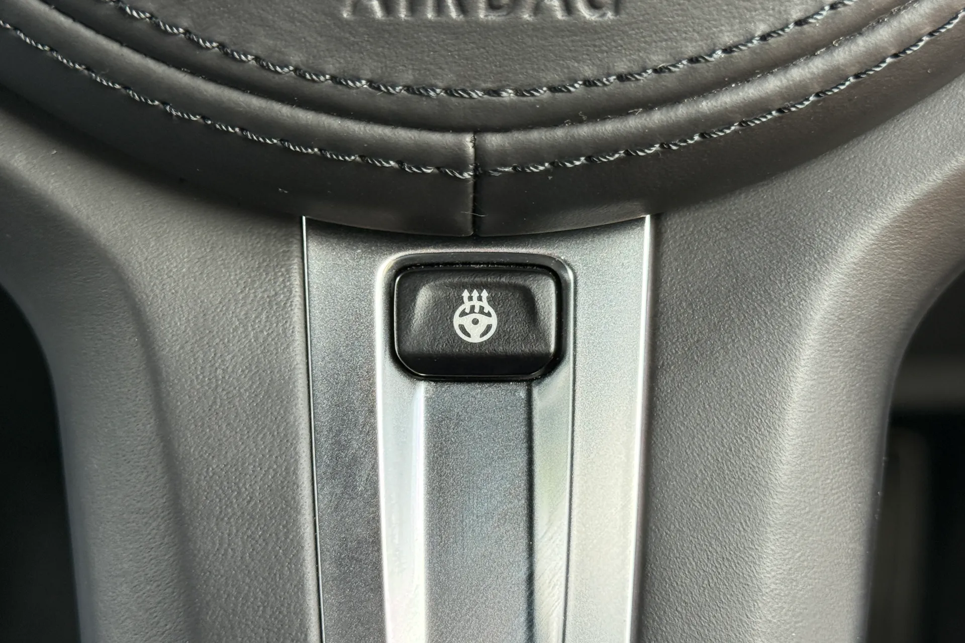 BMW 3 SERIES thumbnail image number 22