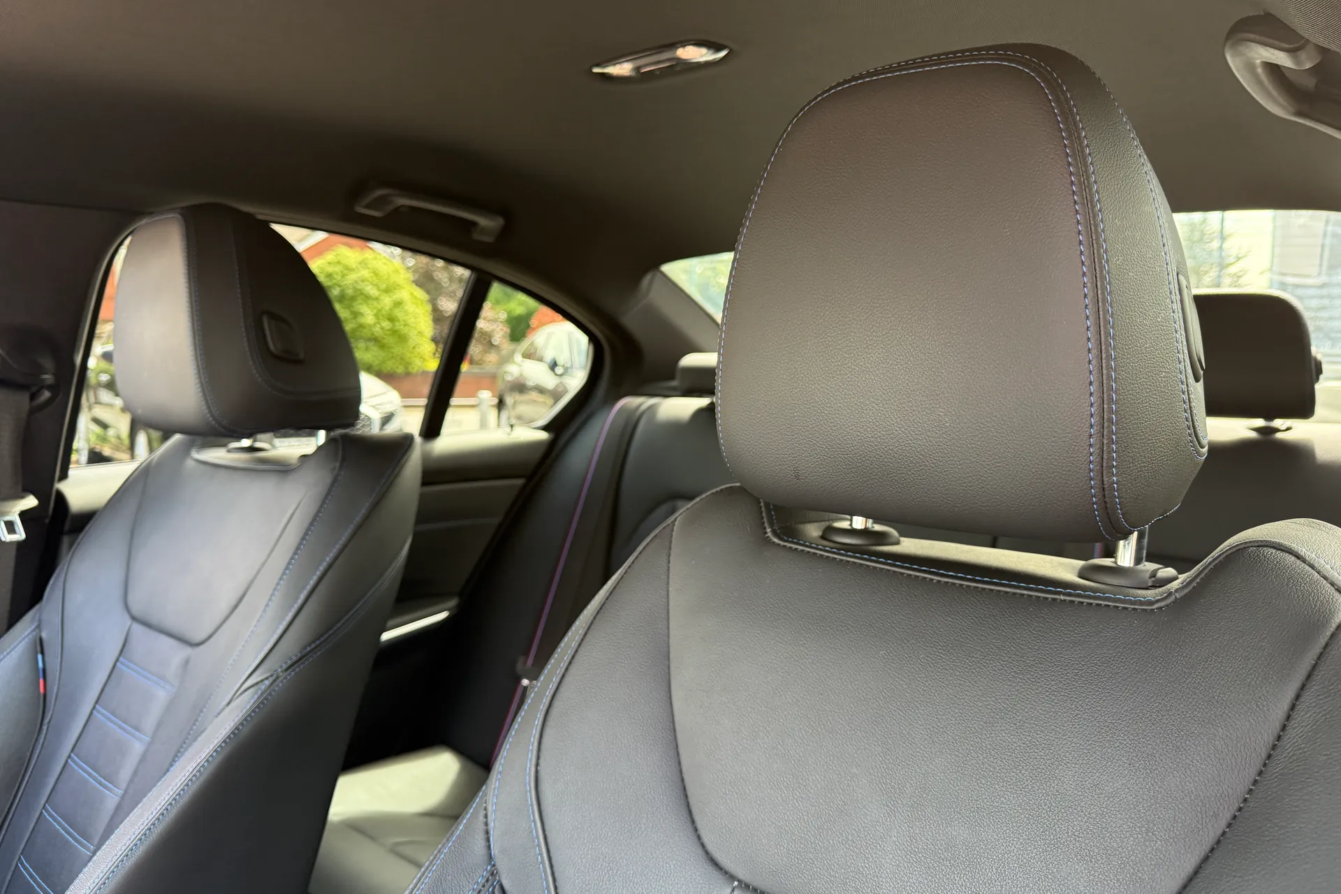 BMW 3 SERIES thumbnail image number 32
