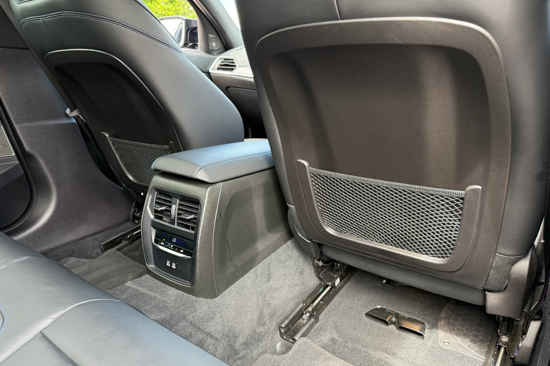 BMW 3 SERIES thumbnail image number 50