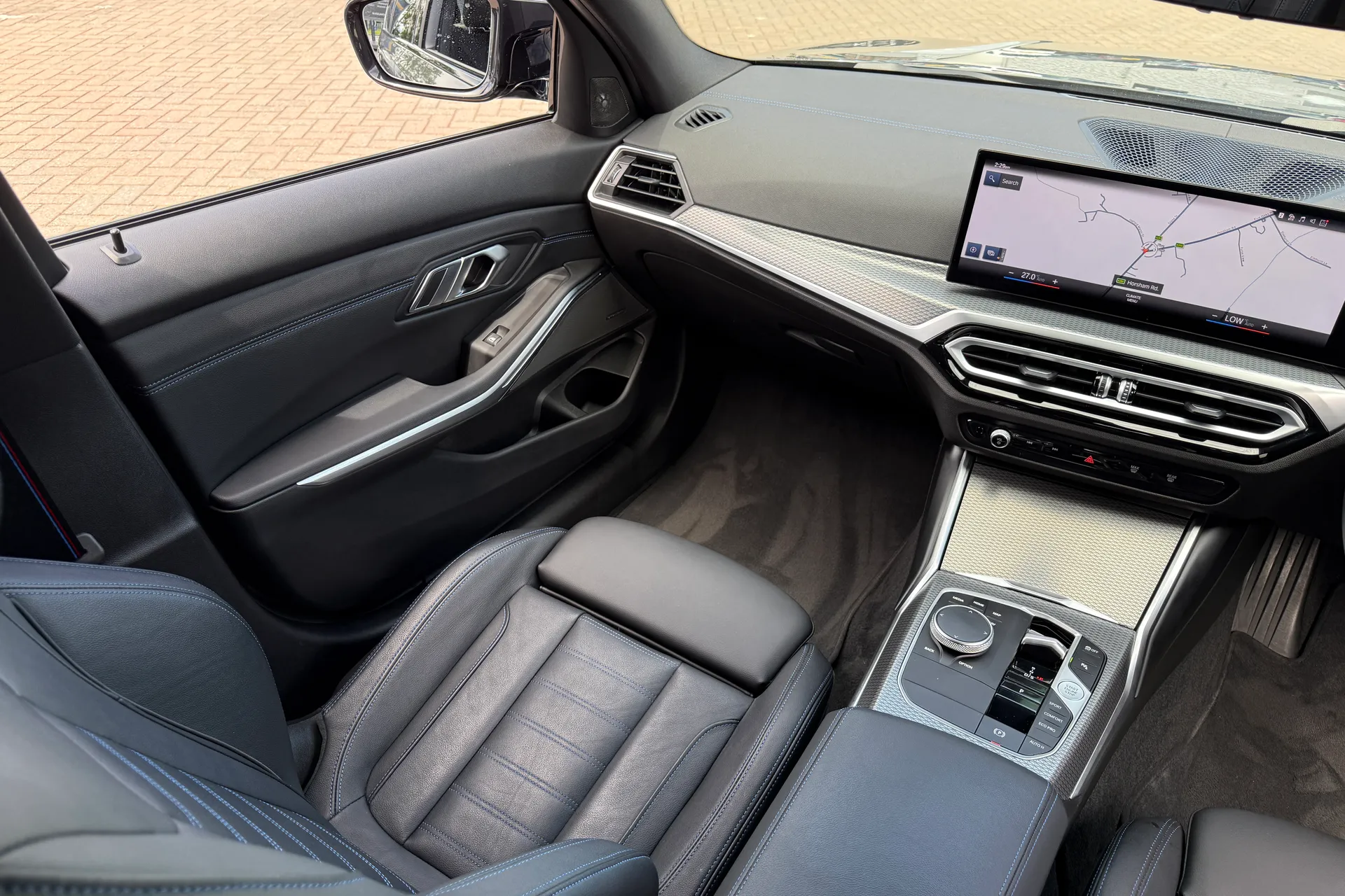 BMW 3 SERIES thumbnail image number 41