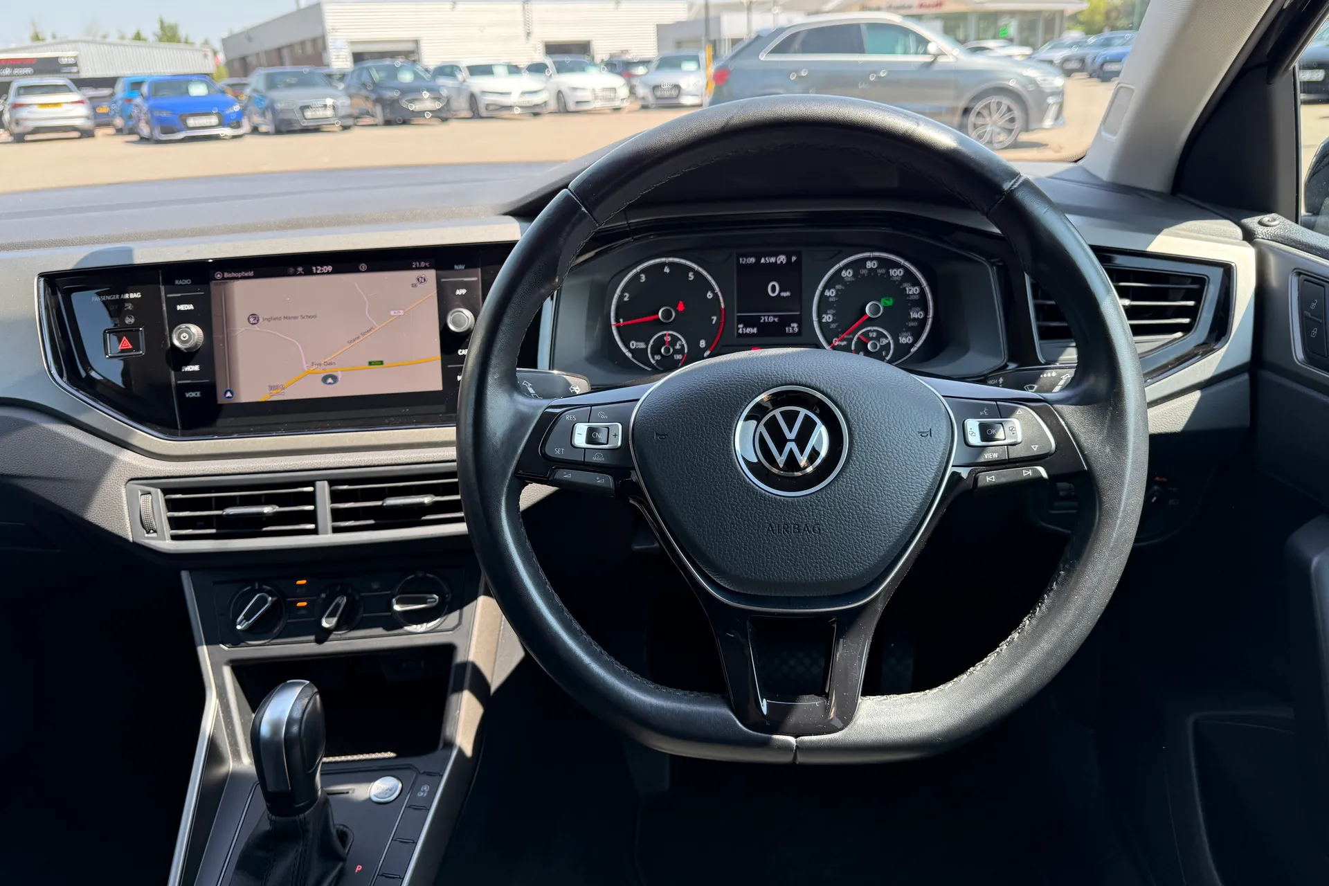 VOLKSWAGEN POLO thumbnail image number 6