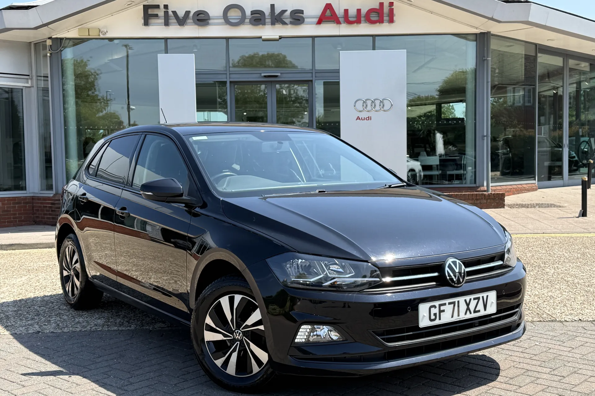 VOLKSWAGEN POLO focused image
