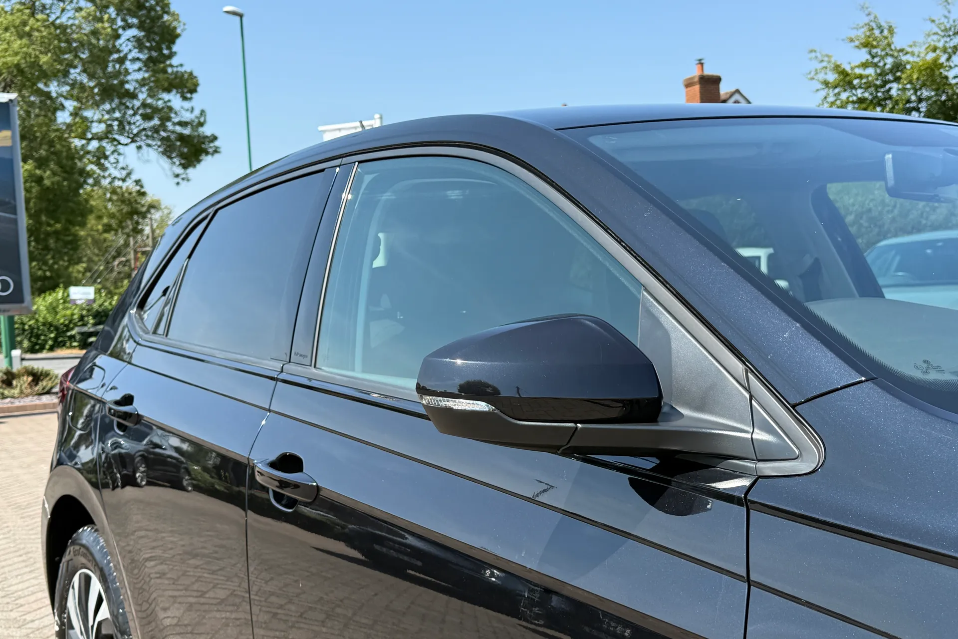 VOLKSWAGEN POLO thumbnail image number 42
