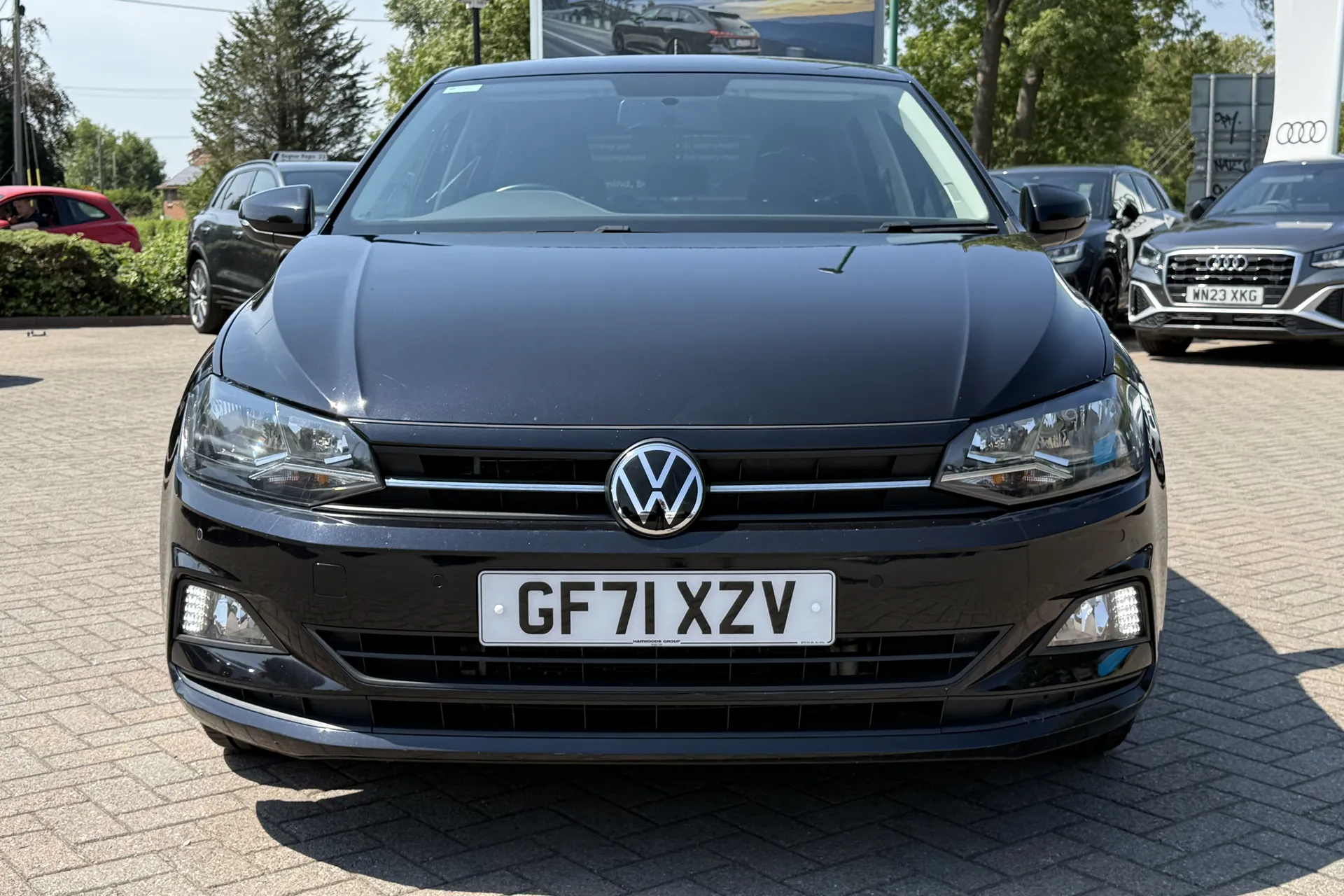 VOLKSWAGEN POLO thumbnail image number 19