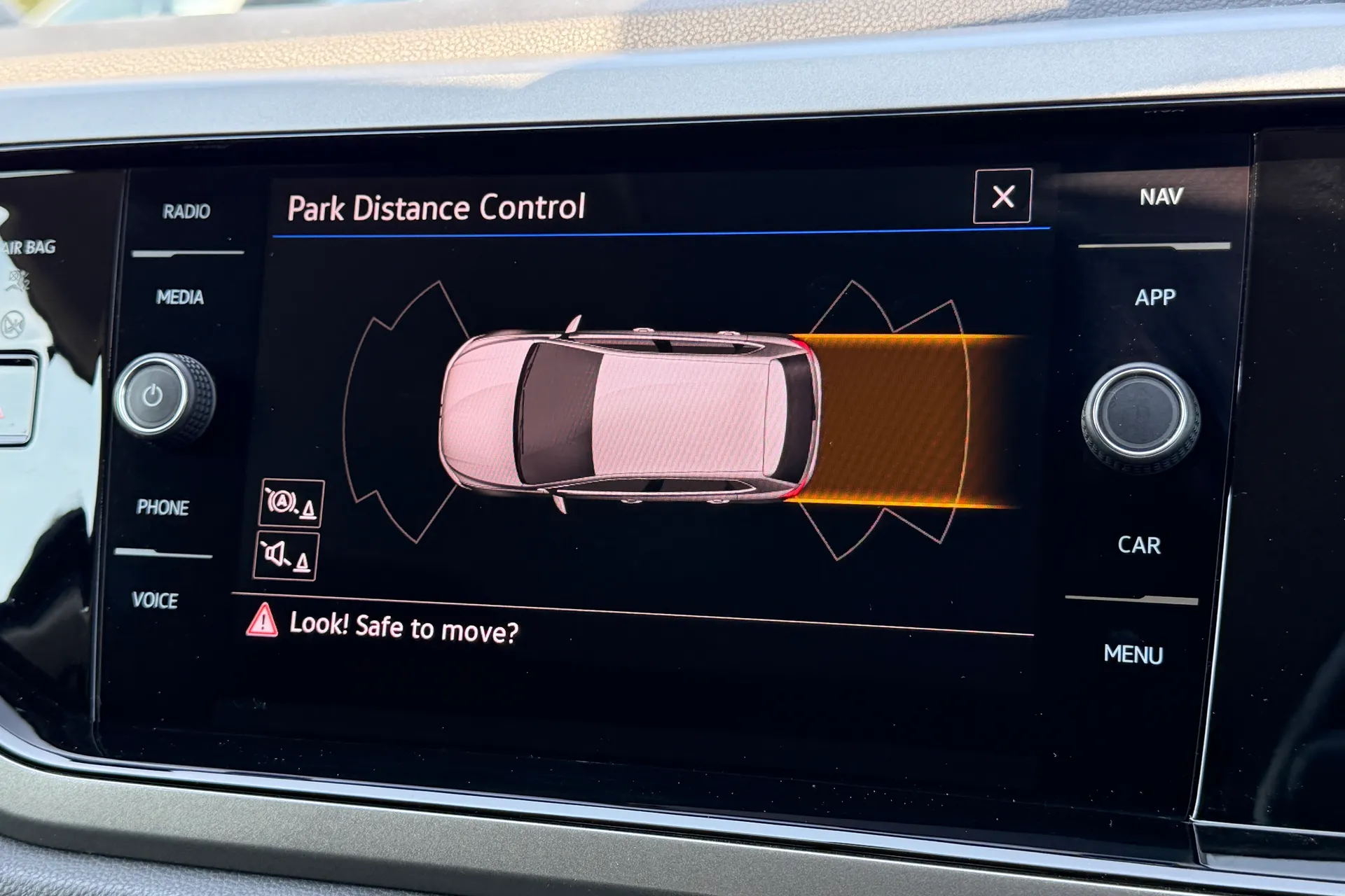 VOLKSWAGEN POLO thumbnail image number 5