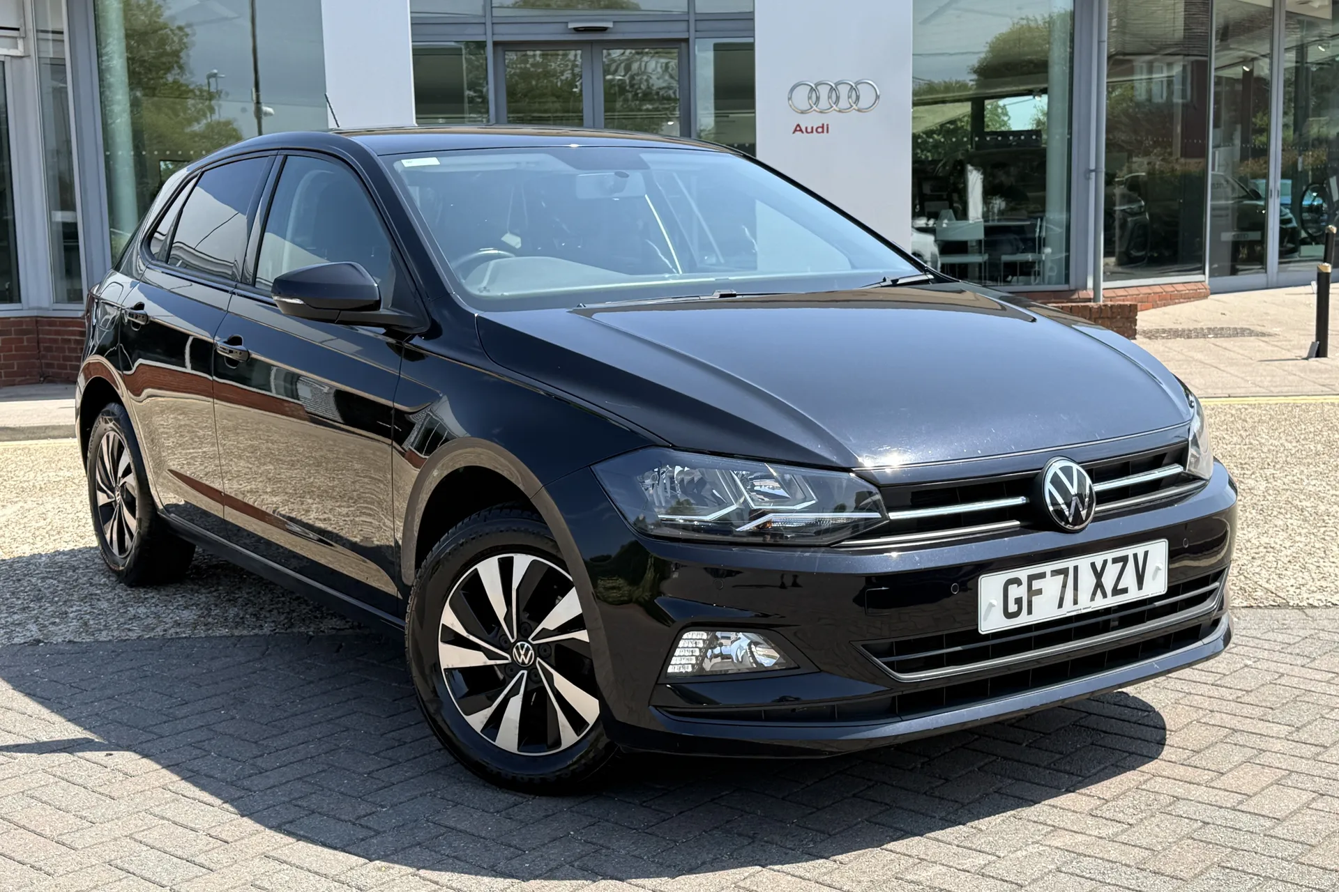 VOLKSWAGEN POLO thumbnail image number 18