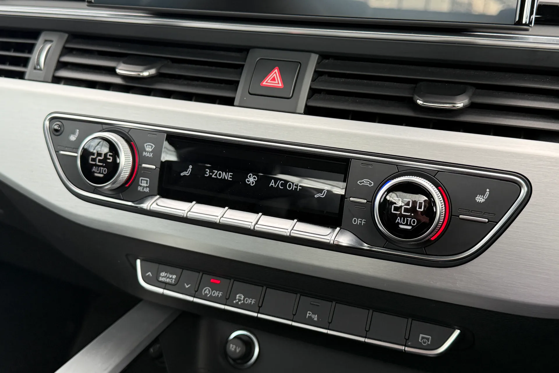 Audi A5 thumbnail image number 24