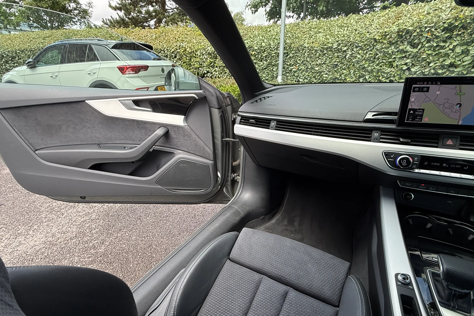 Audi A5 thumbnail image number 45