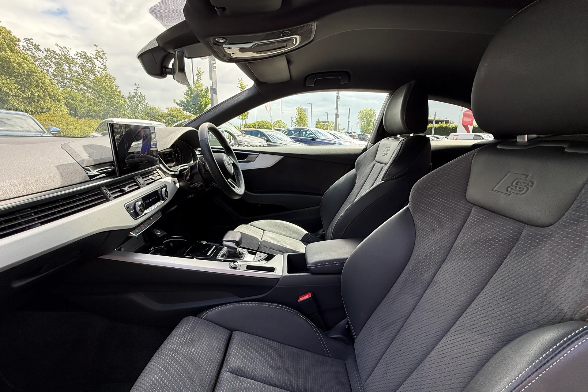 Audi A5 thumbnail image number 35
