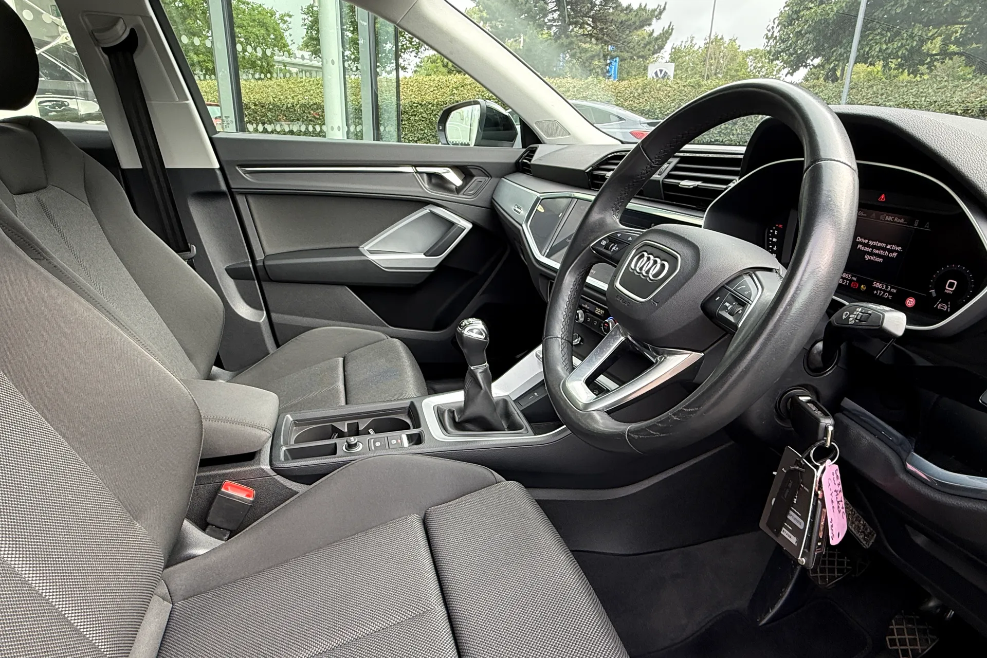 Audi Q3 thumbnail image number 12