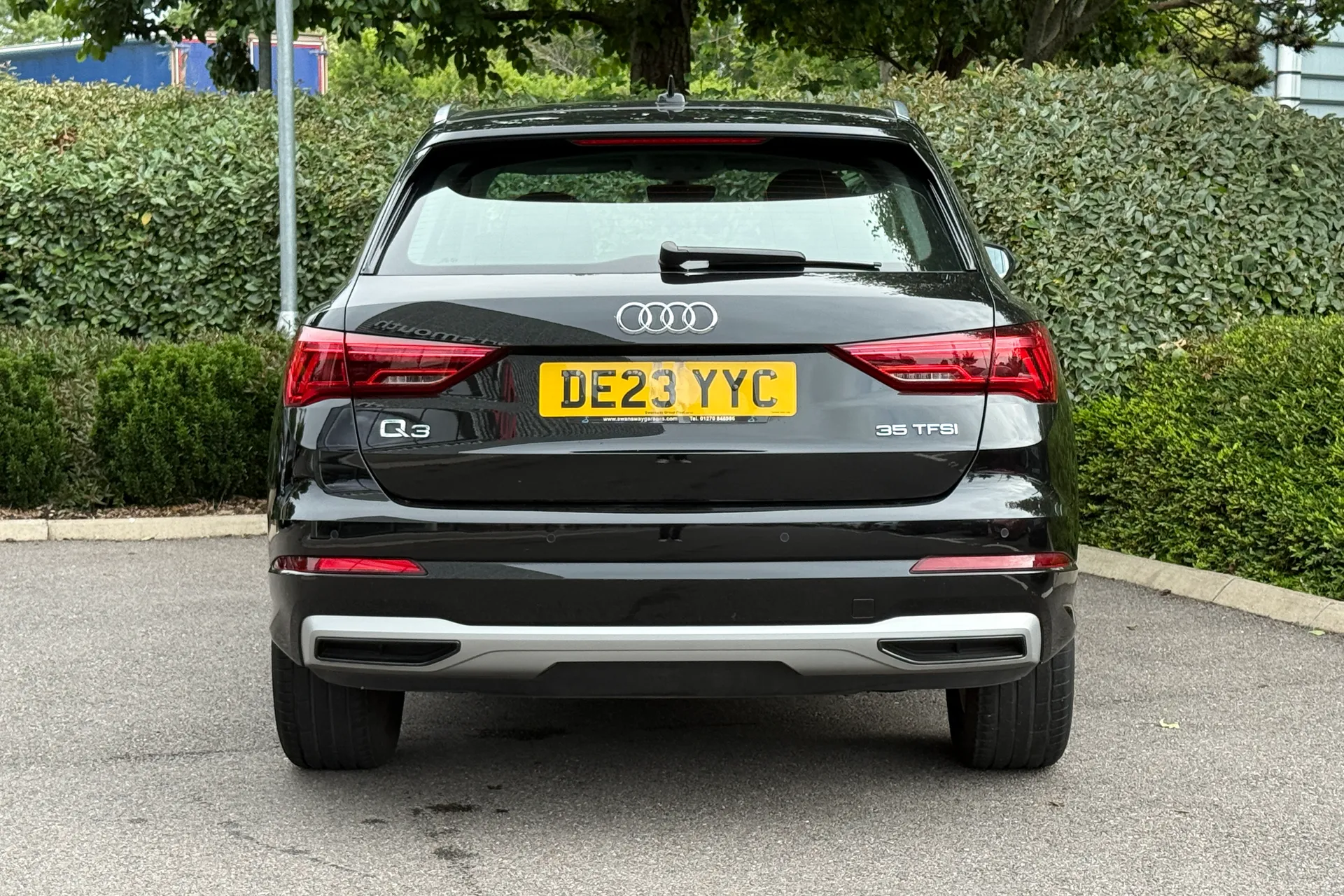 Audi Q3 thumbnail image number 17