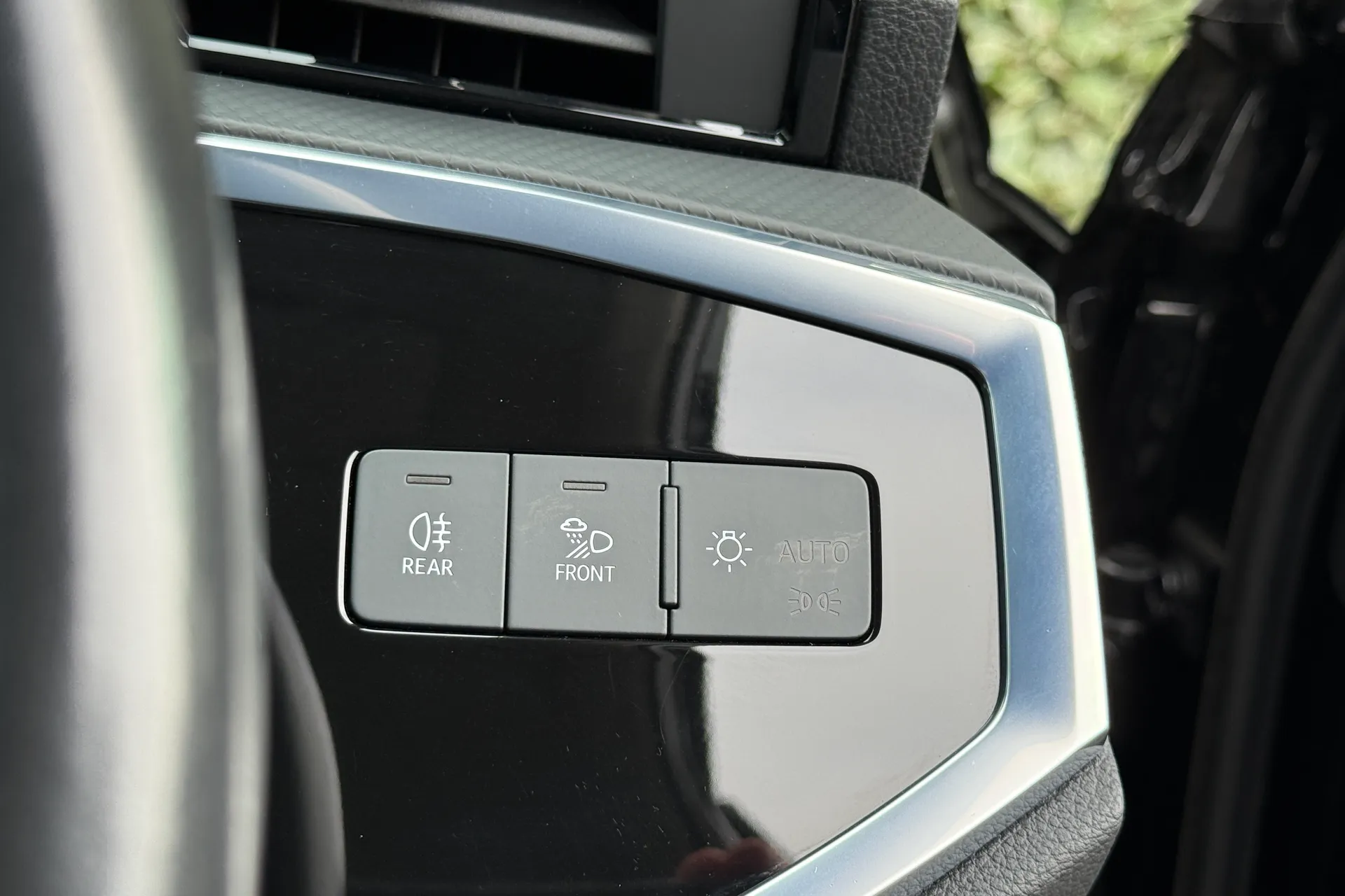 Audi Q3 thumbnail image number 31