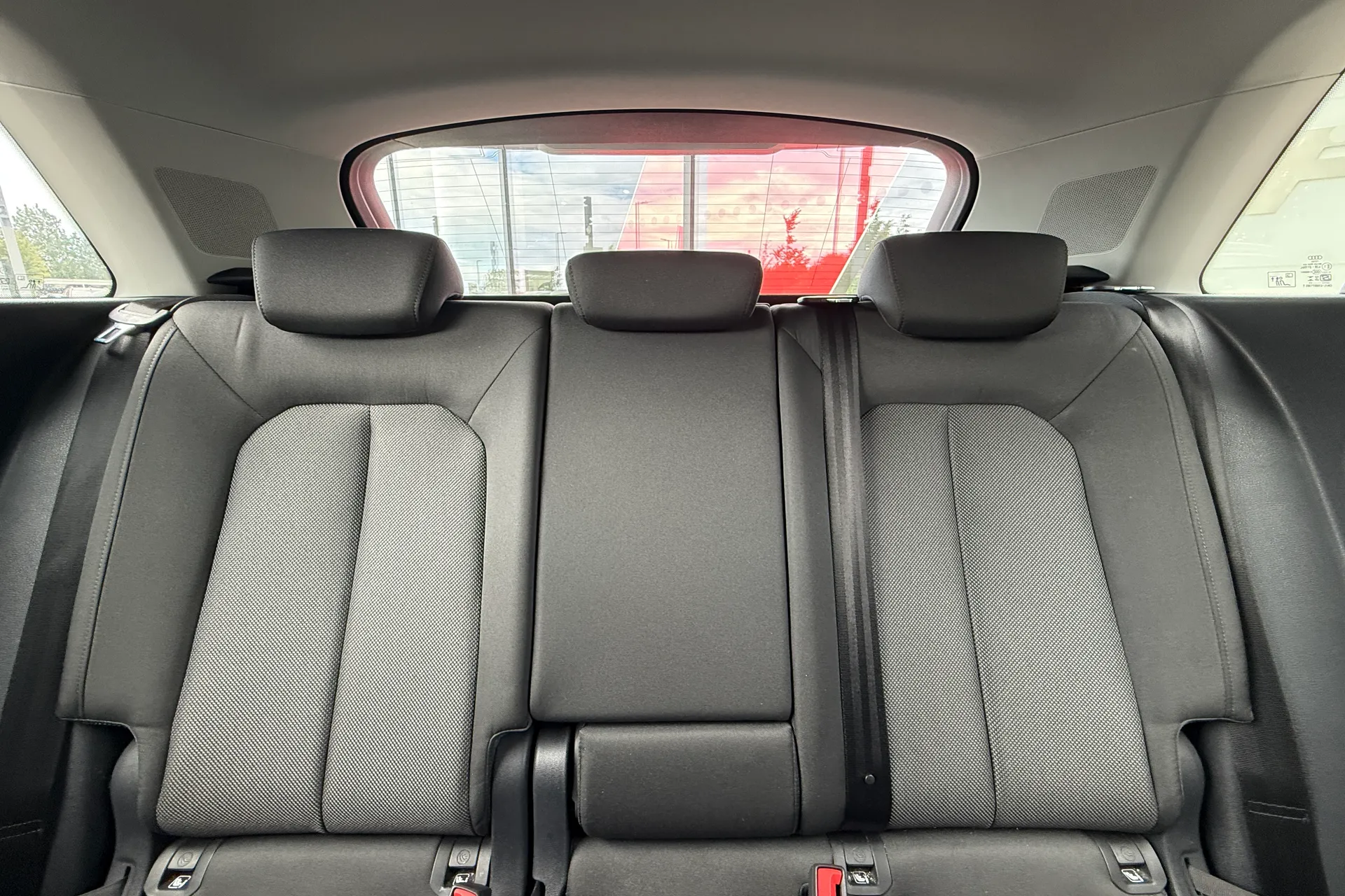 Audi Q3 thumbnail image number 44
