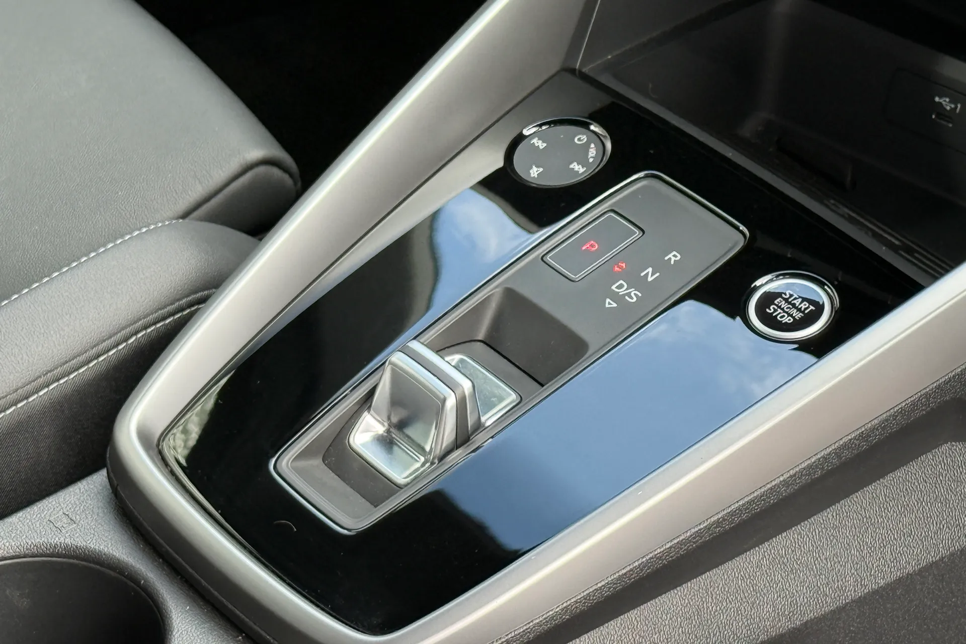 Audi A3 thumbnail image number 26