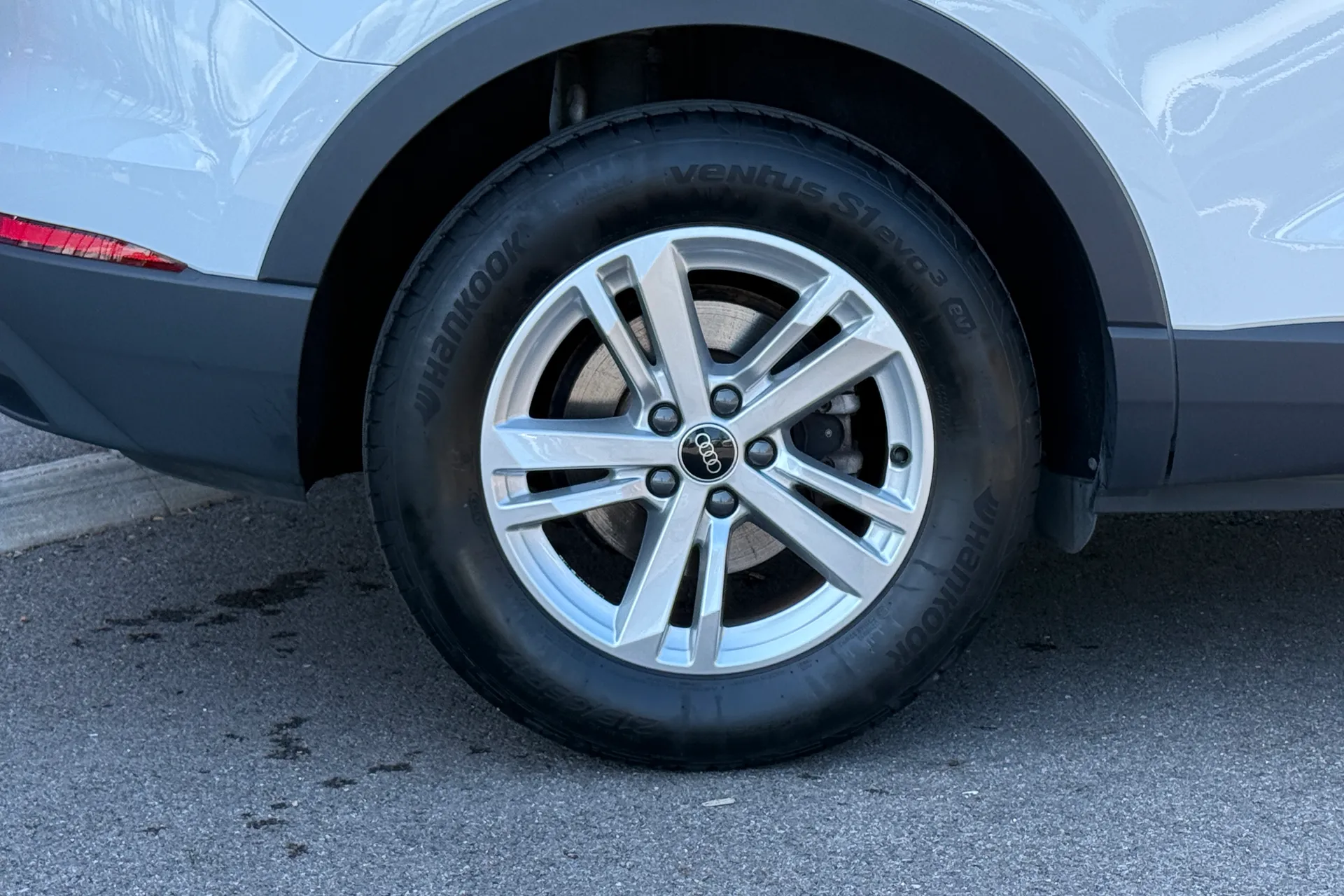 Audi Q3 thumbnail image number 13