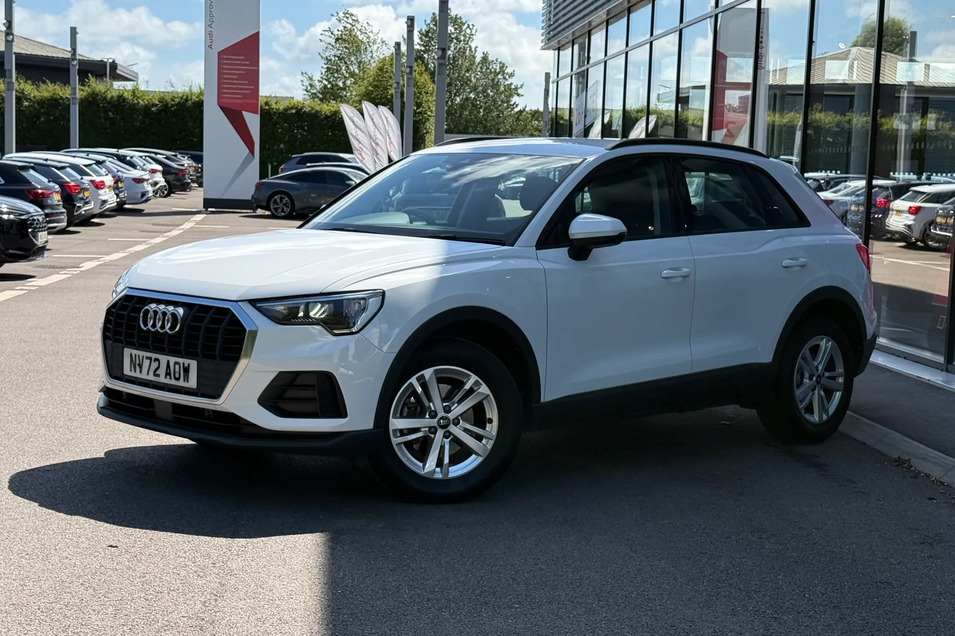 Audi Q3 thumbnail image number 8