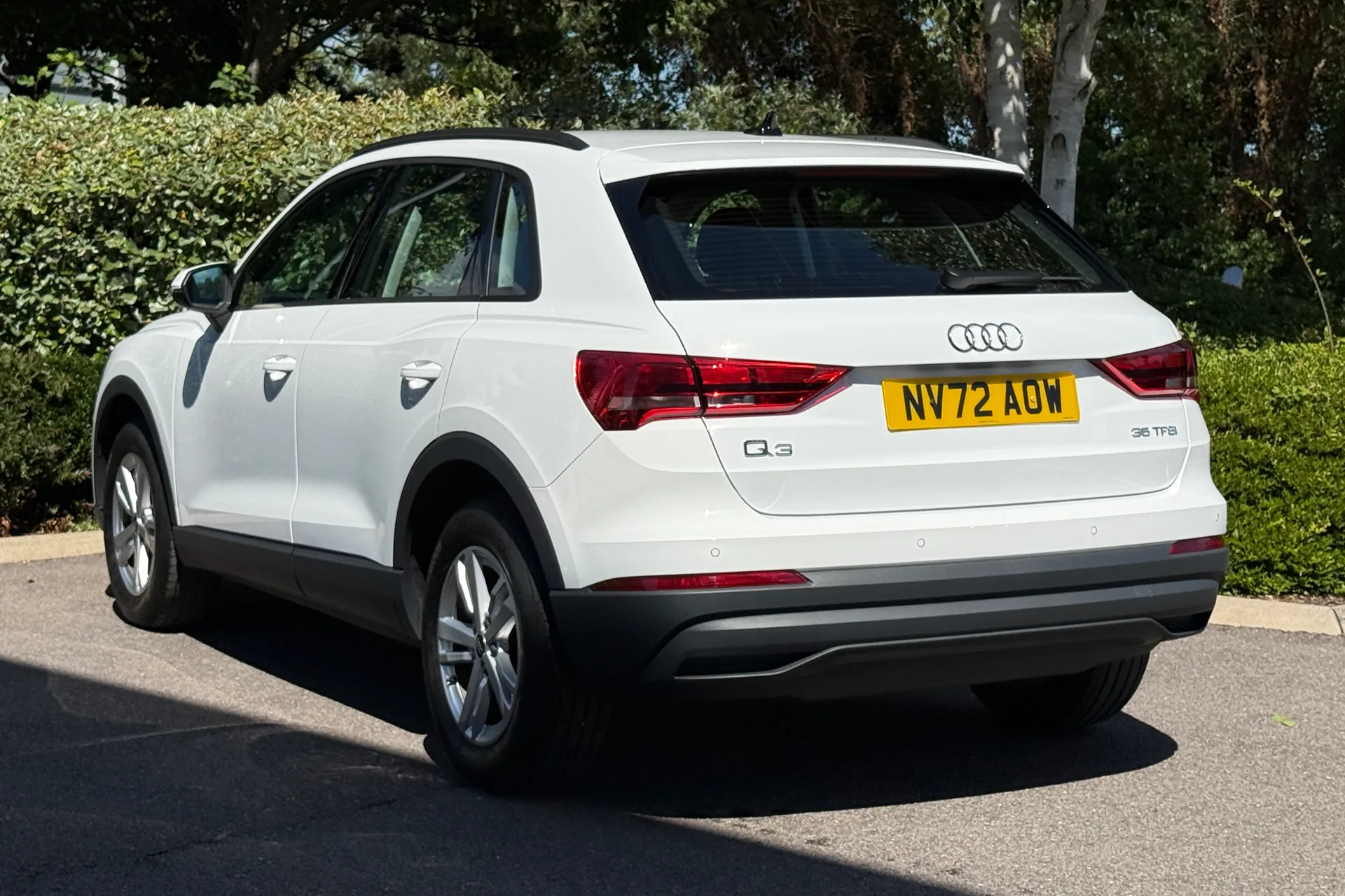 Audi Q3 thumbnail image number 20