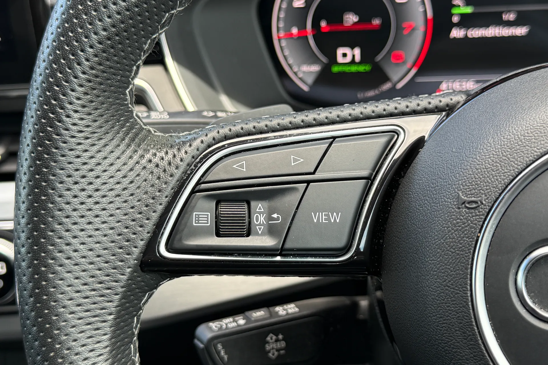 Audi A5 thumbnail image number 33