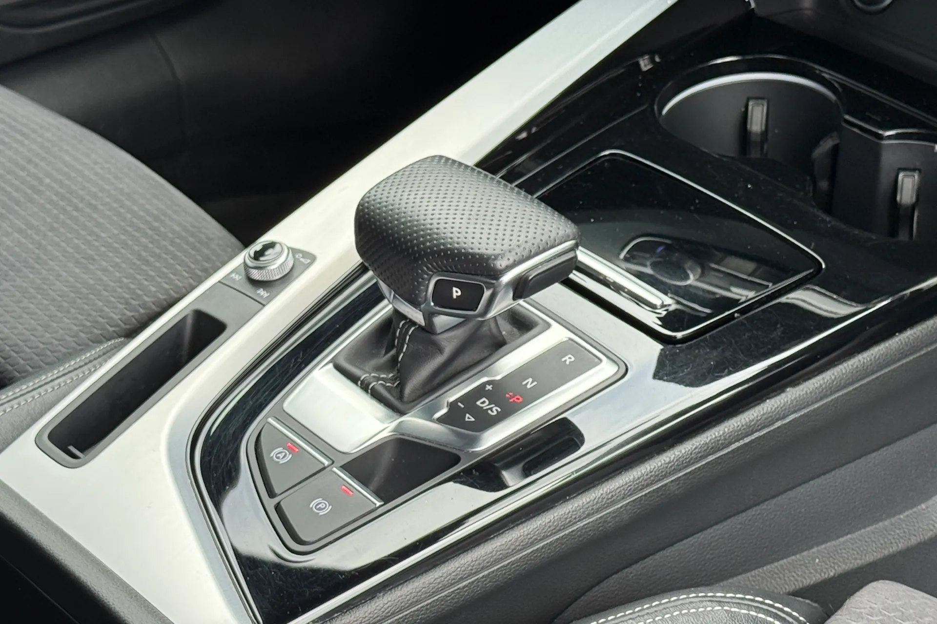 Audi A5 thumbnail image number 19