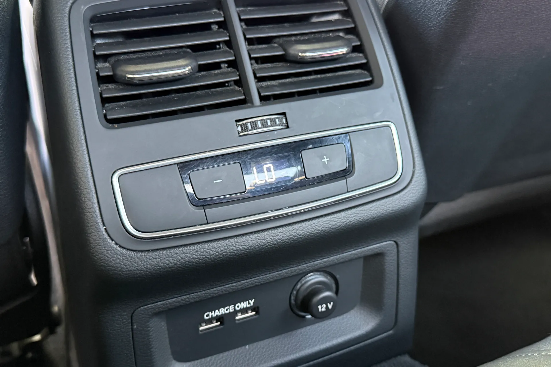 Audi A5 thumbnail image number 43