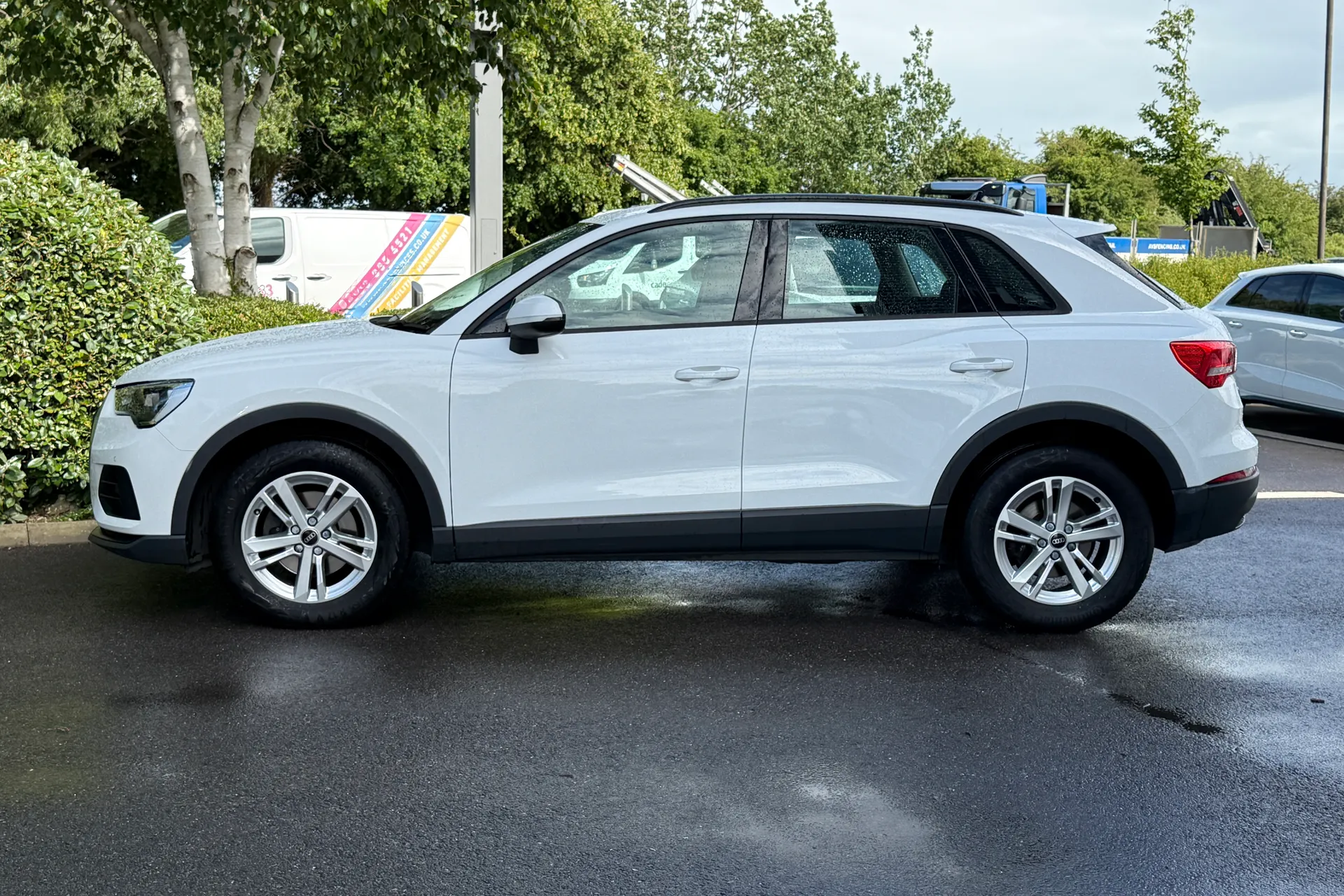 Audi Q3 thumbnail image number 29