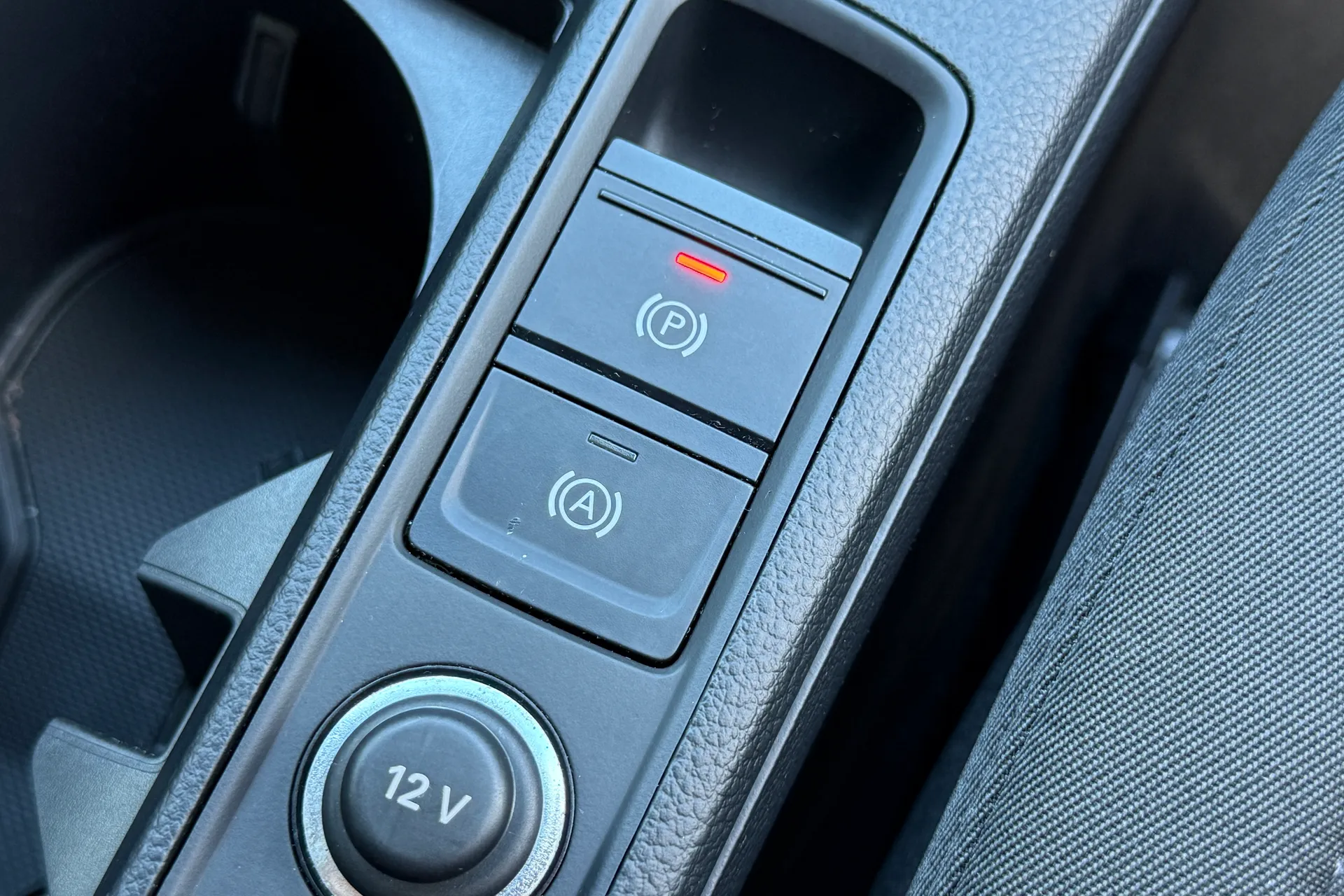 Audi Q3 thumbnail image number 43