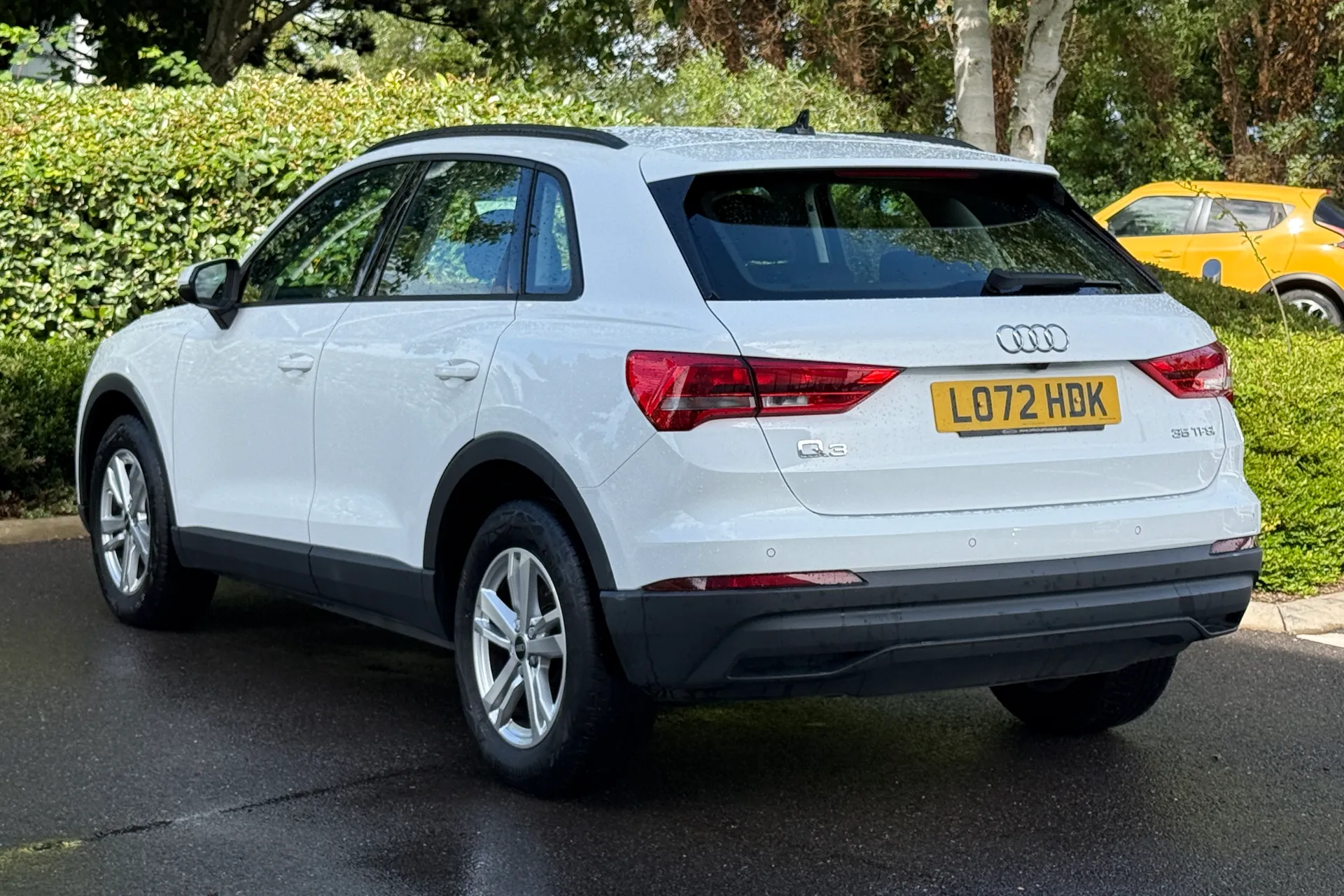Audi Q3 thumbnail image number 19