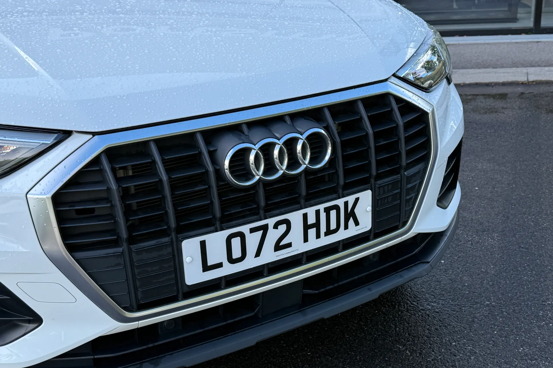 Audi Q3 thumbnail image number 17