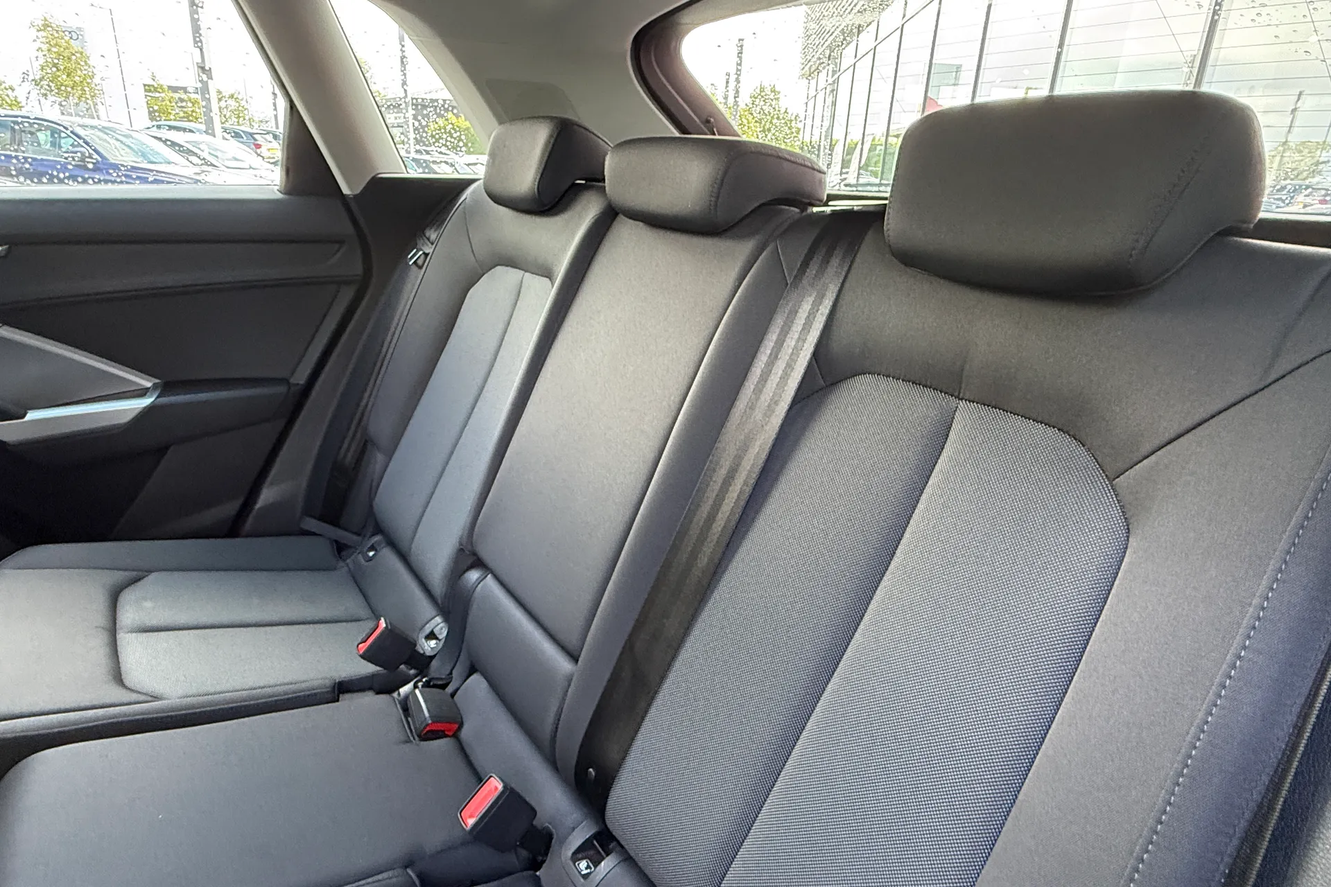 Audi Q3 thumbnail image number 42