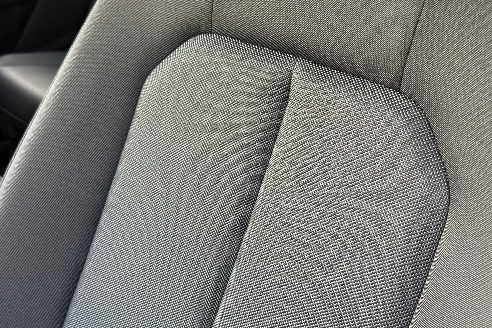 Audi Q3 thumbnail image number 39