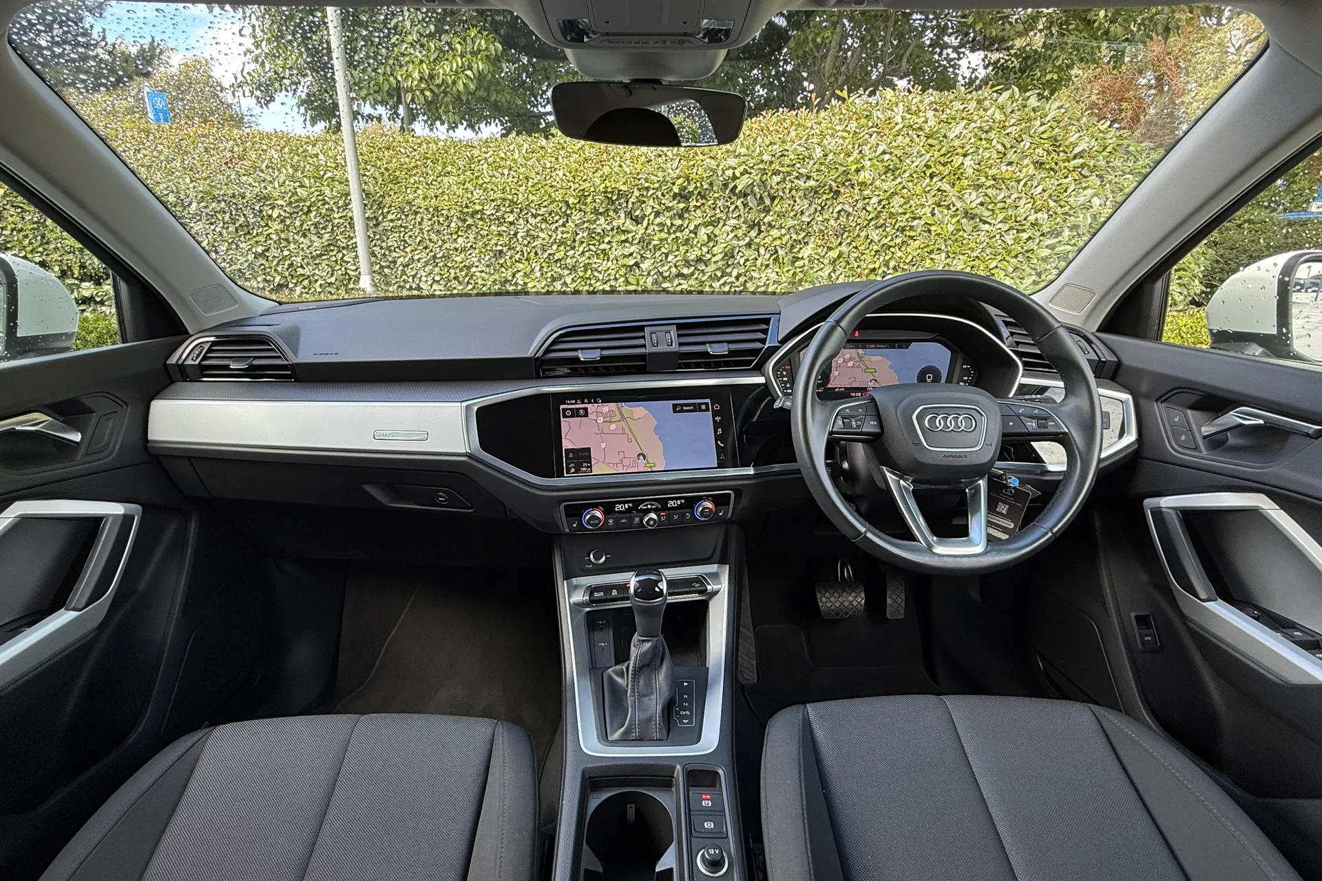 Audi Q3 thumbnail image number 5