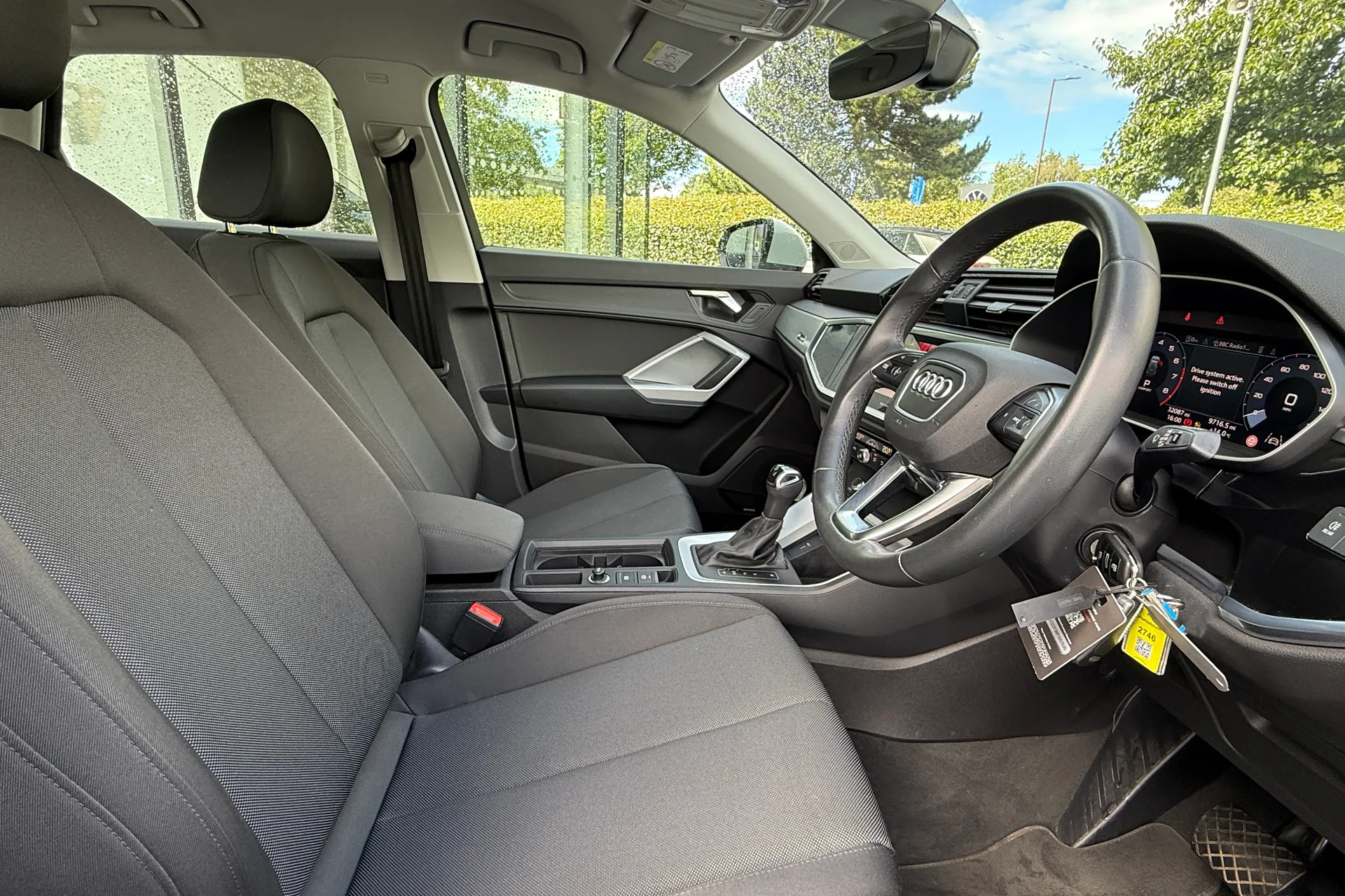 Audi Q3 thumbnail image number 18