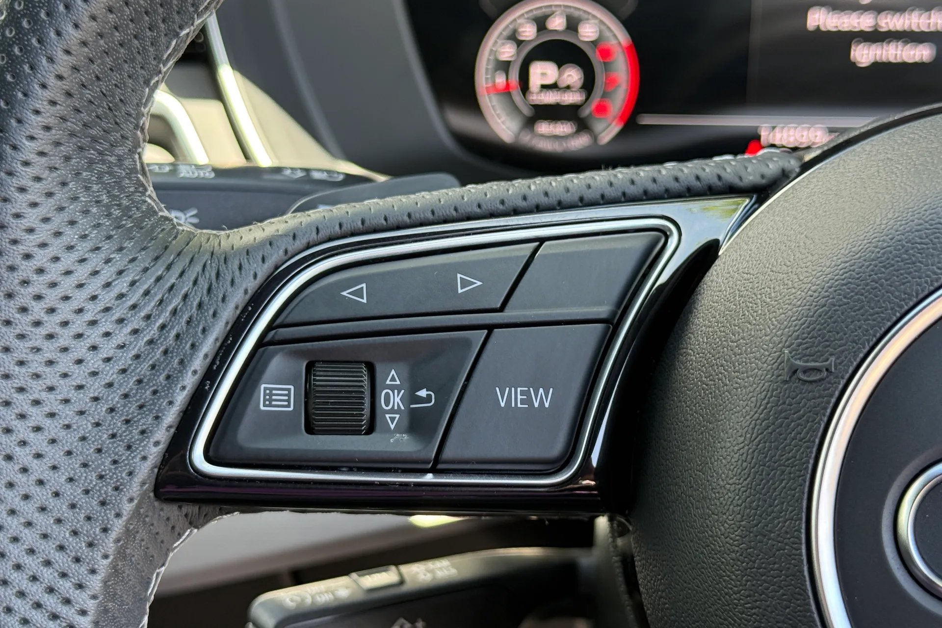 Audi A5 thumbnail image number 37